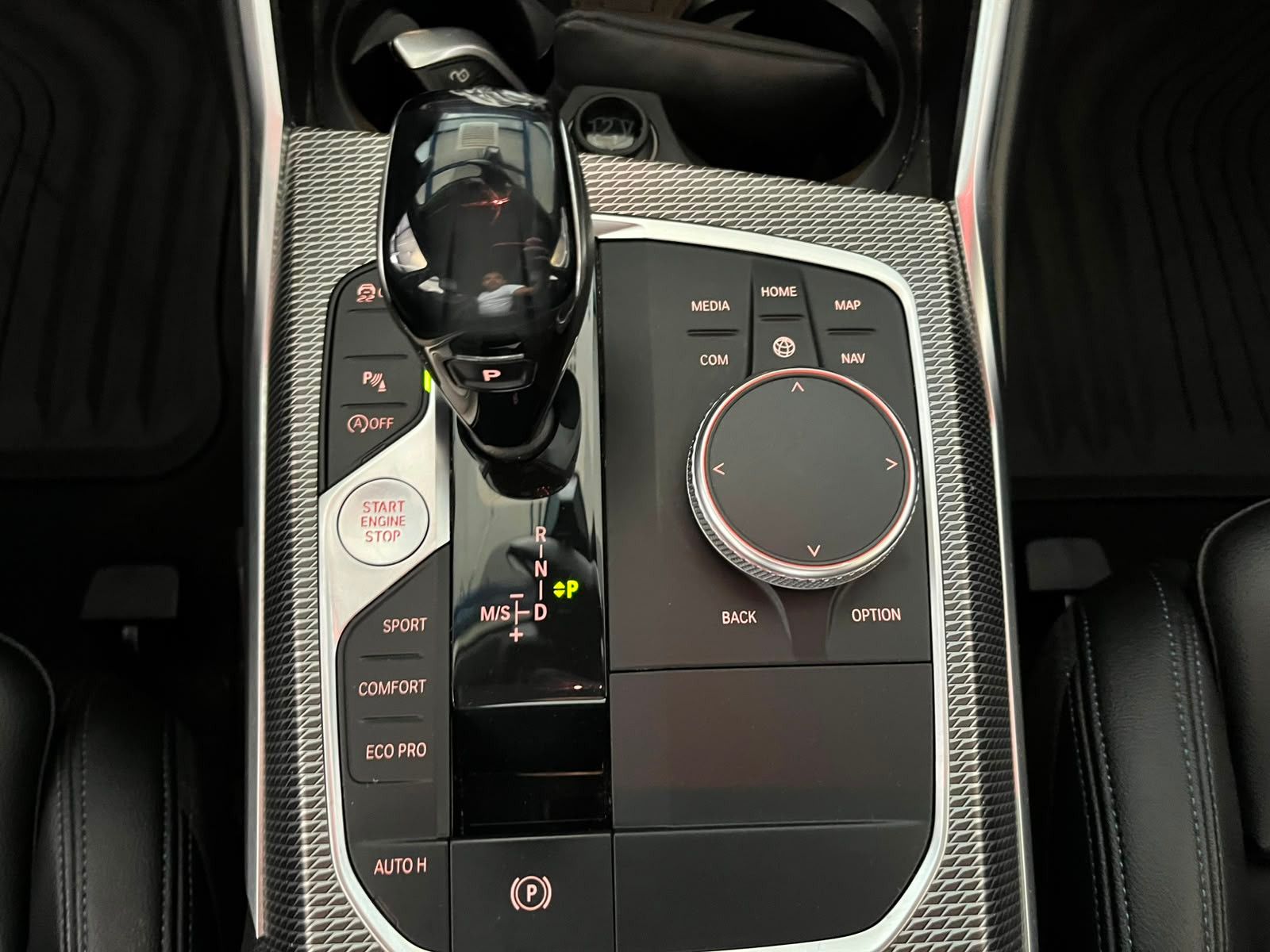 Fahrzeugabbildung BMW 320 d M Sport*LEDER*ALCANTARA*KEYLESS*
