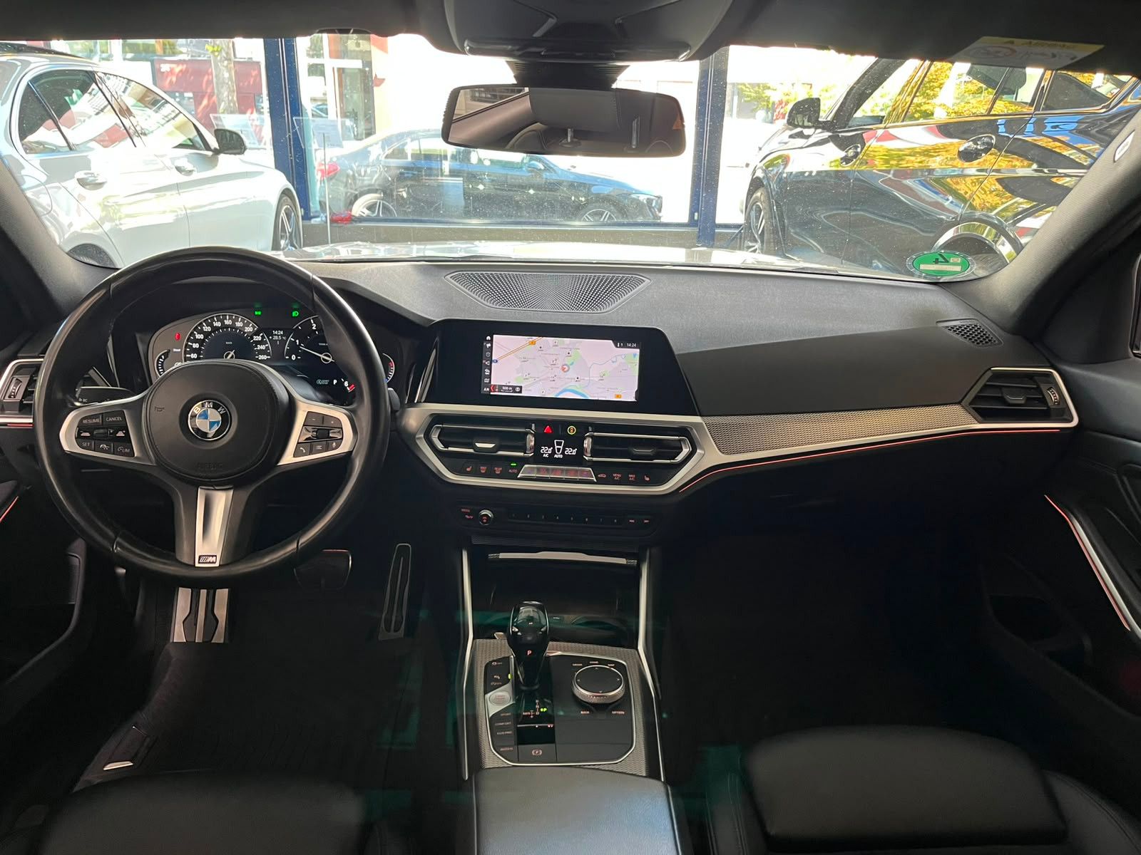 Fahrzeugabbildung BMW 320 d M Sport*LEDER*ALCANTARA*KEYLESS*
