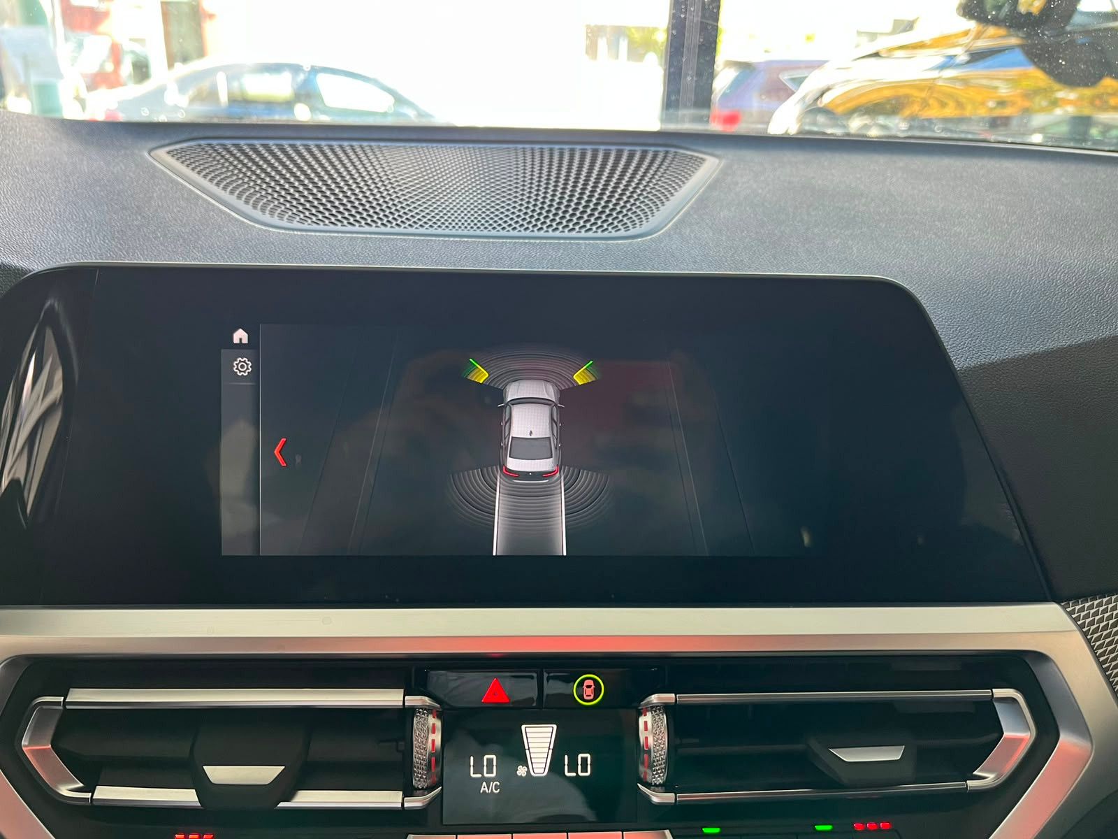 Fahrzeugabbildung BMW 320 d M Sport*LEDER*ALCANTARA*KEYLESS*