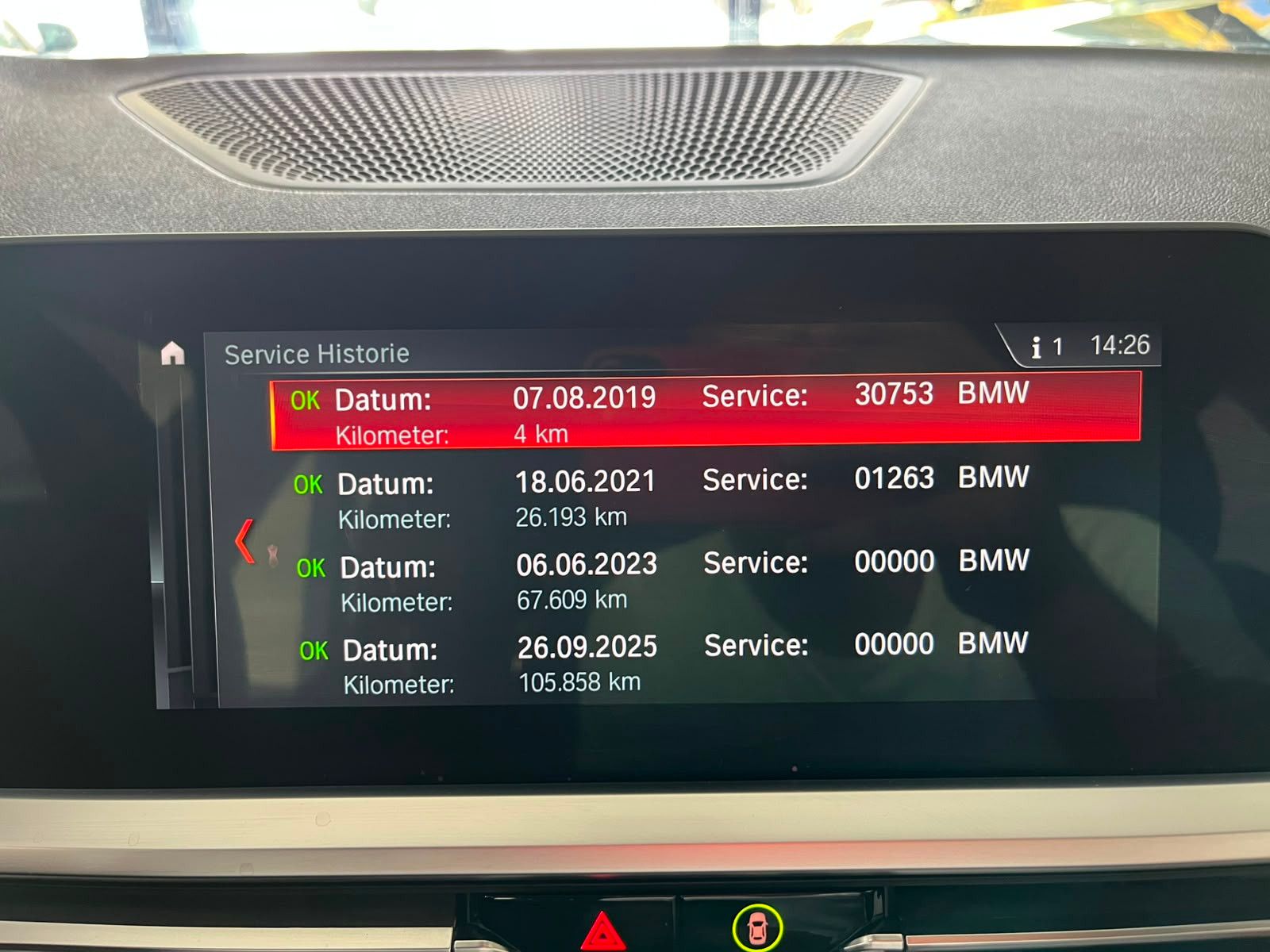 Fahrzeugabbildung BMW 320 d M Sport*LEDER*ALCANTARA*KEYLESS*