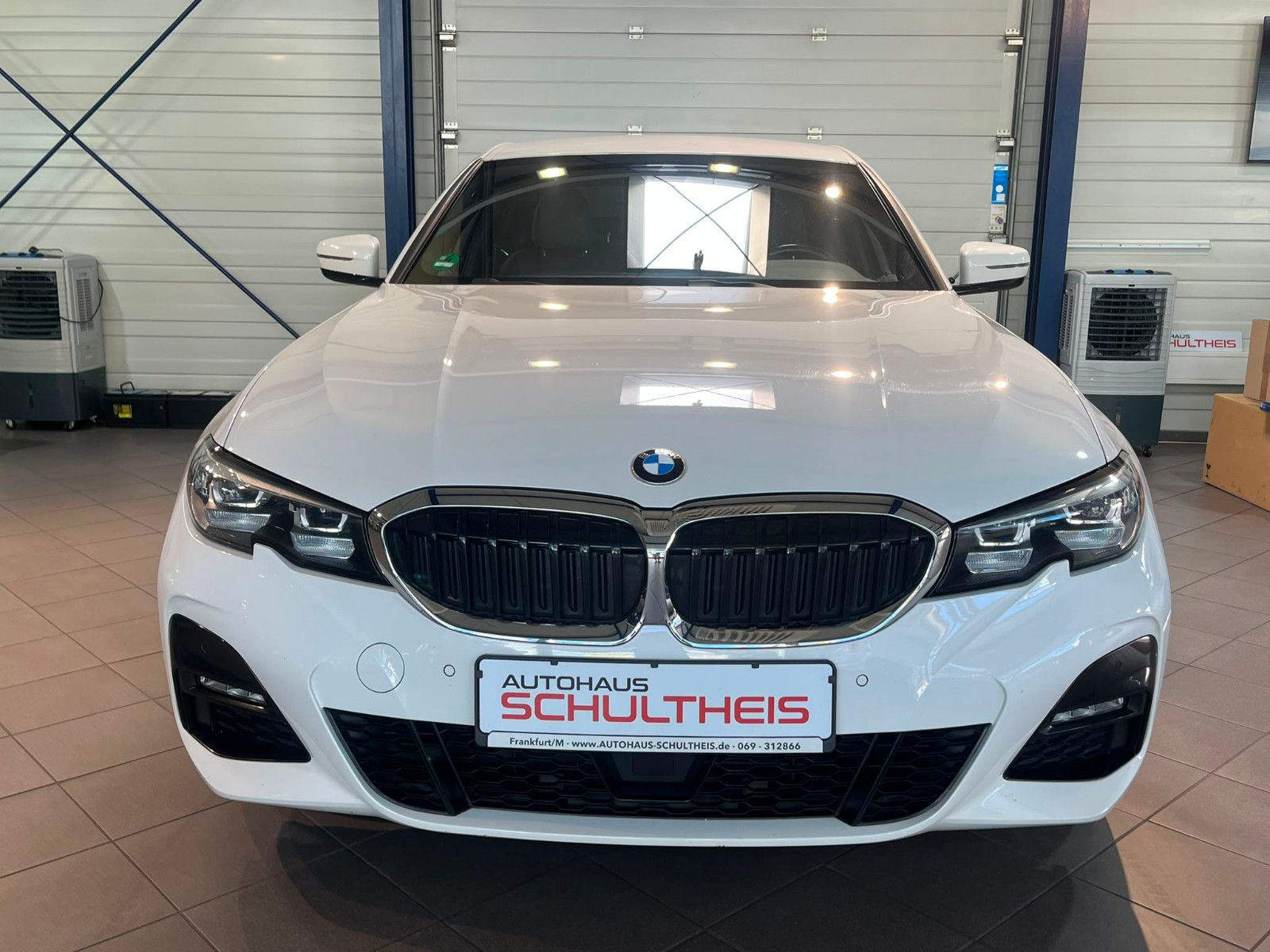 Fahrzeugabbildung BMW 320 d M Sport*LEDER*ALCANTARA*KEYLESS*