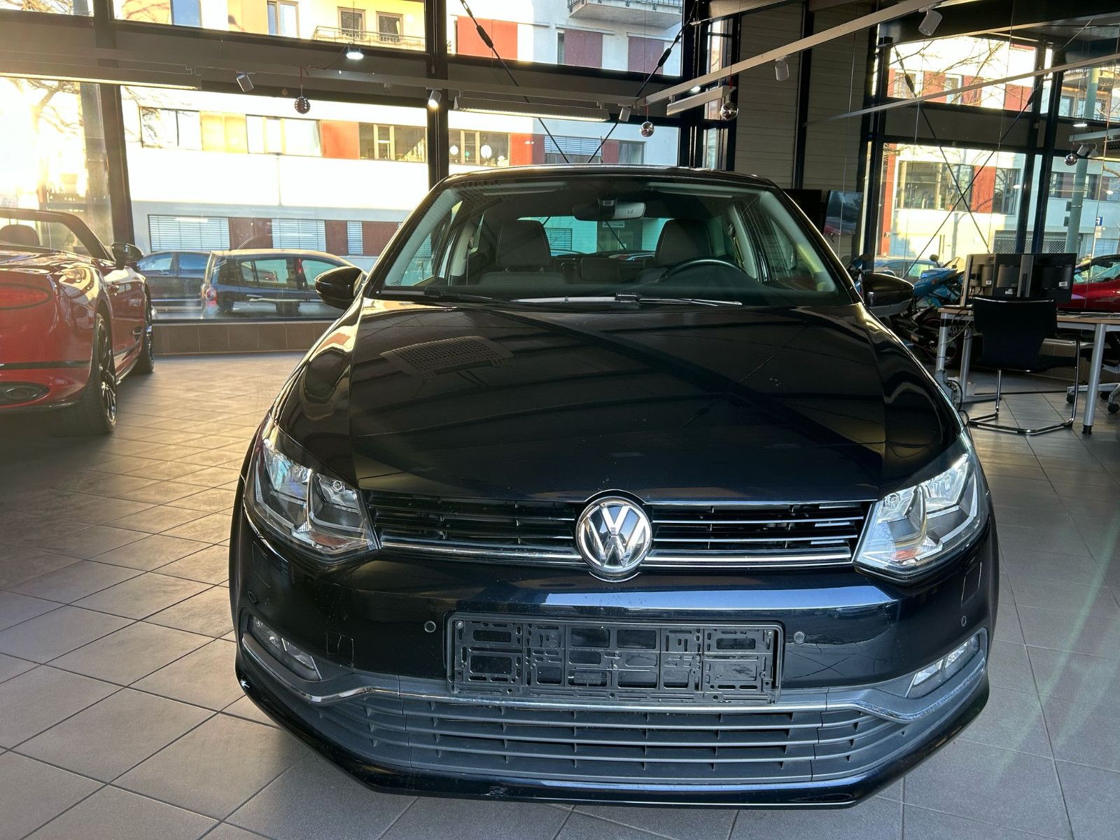 Fahrzeugabbildung Volkswagen Polo 1.4 TDI V Lounge*NAVI*PDC*SHZ*APPLECARPLAY