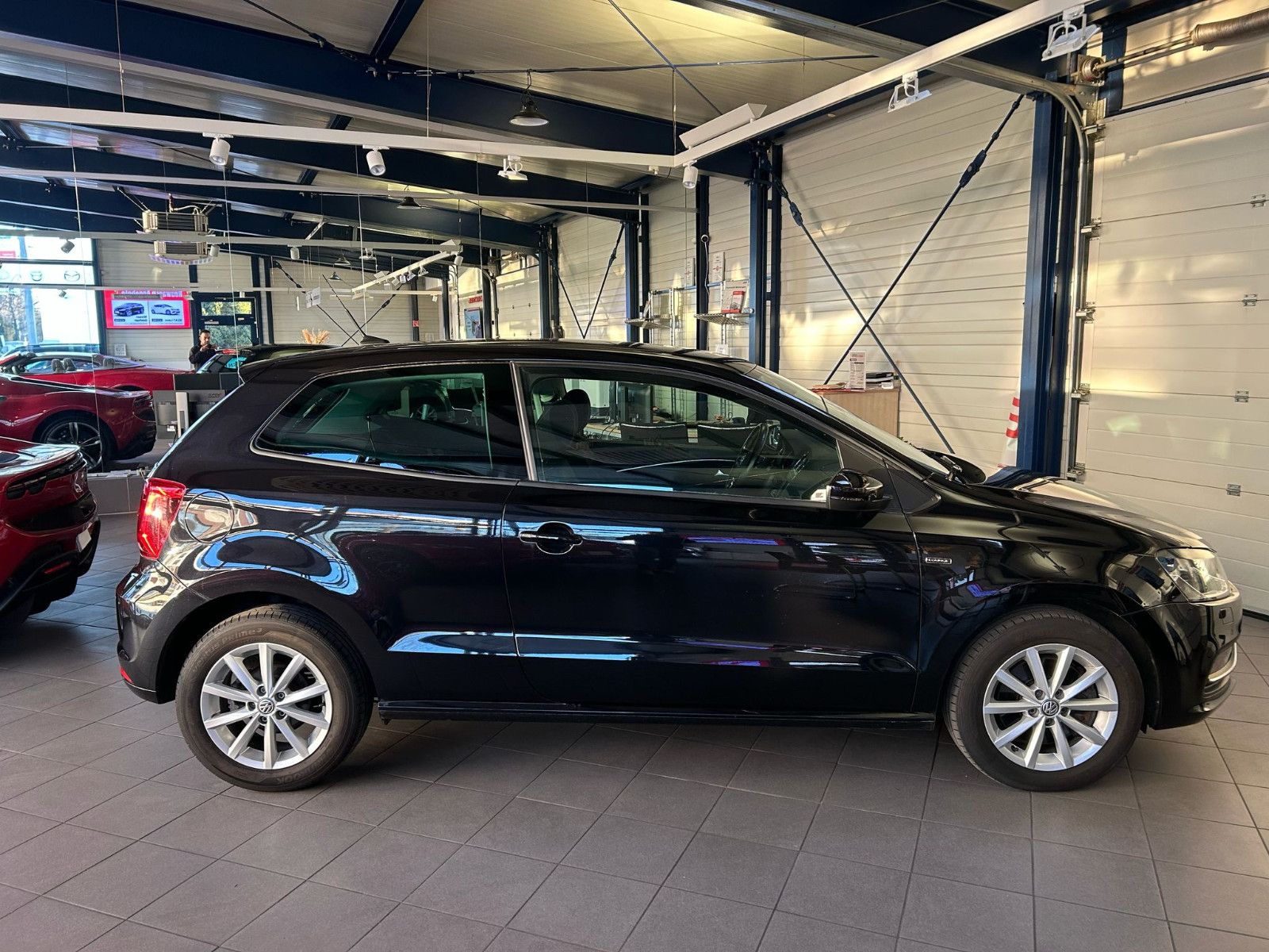 Fahrzeugabbildung Volkswagen Polo 1.4 TDI V Lounge*NAVI*PDC*SHZ*APPLECARPLAY