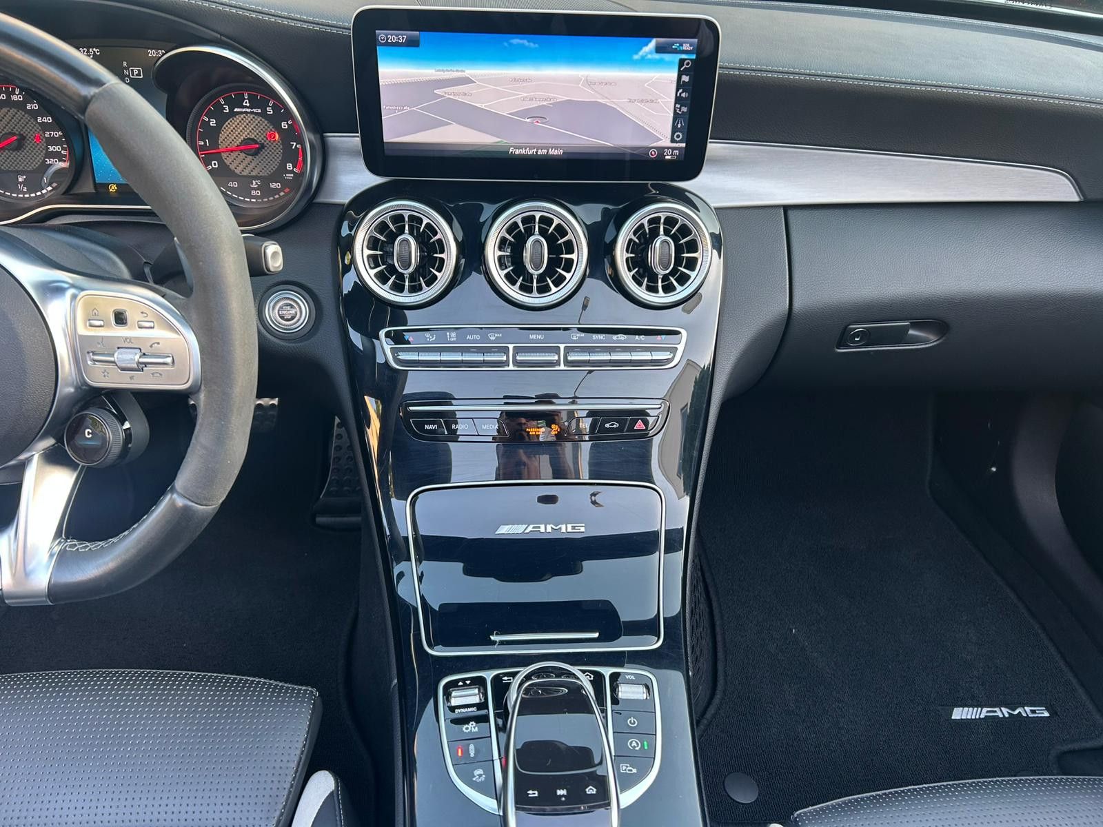 Fahrzeugabbildung Mercedes-Benz C 63 S AMG**JUNGE-STERNE*03/2026*RFK*BURMESTER*