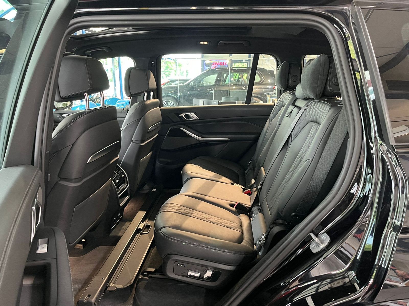Fahrzeugabbildung BMW X7 xDrive 40 d M Sport*PANO*7SITZE*