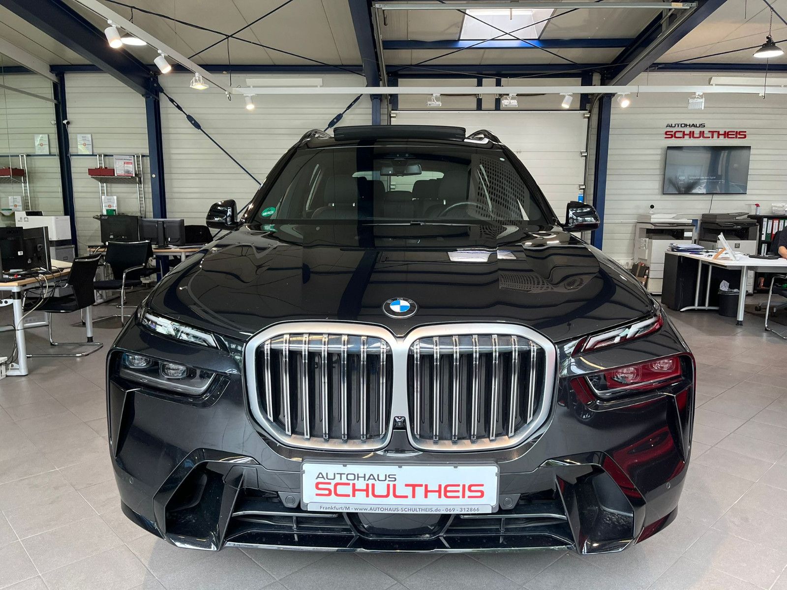 Fahrzeugabbildung BMW X7 xDrive 40 d M Sport*PANO*7SITZE*