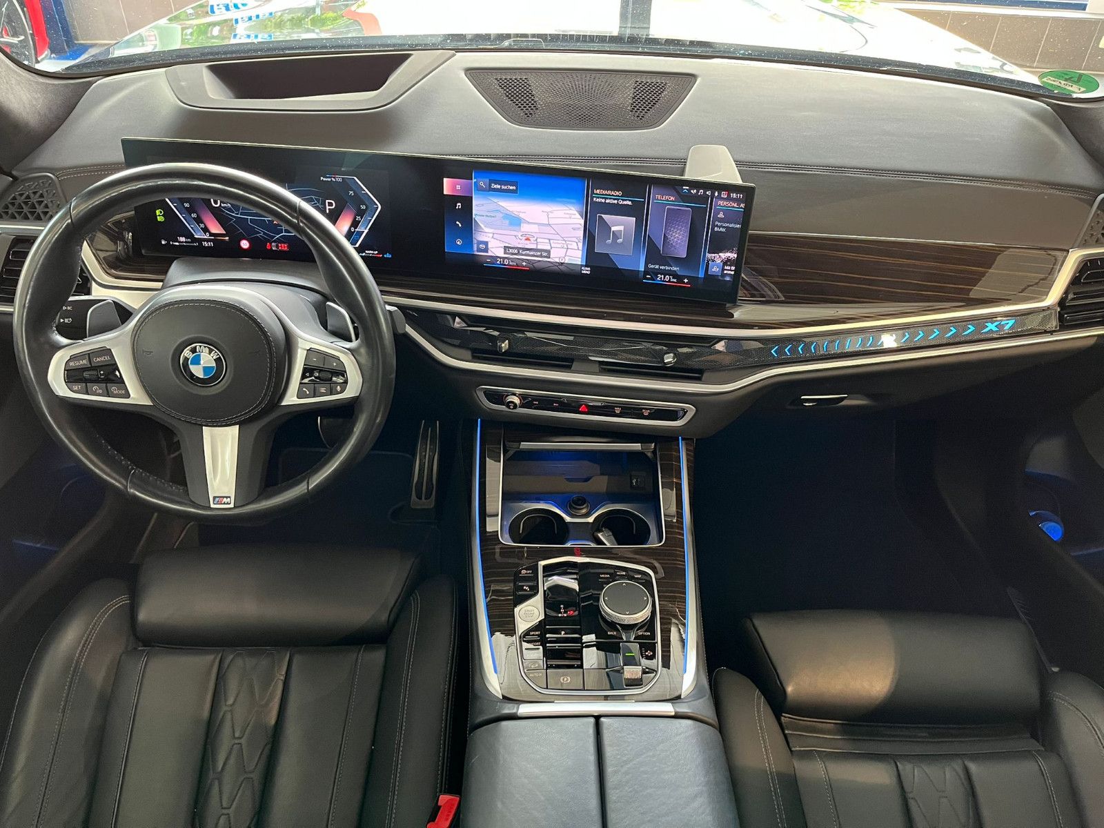 Fahrzeugabbildung BMW X7 xDrive 40 d M Sport*PANO*7SITZE*