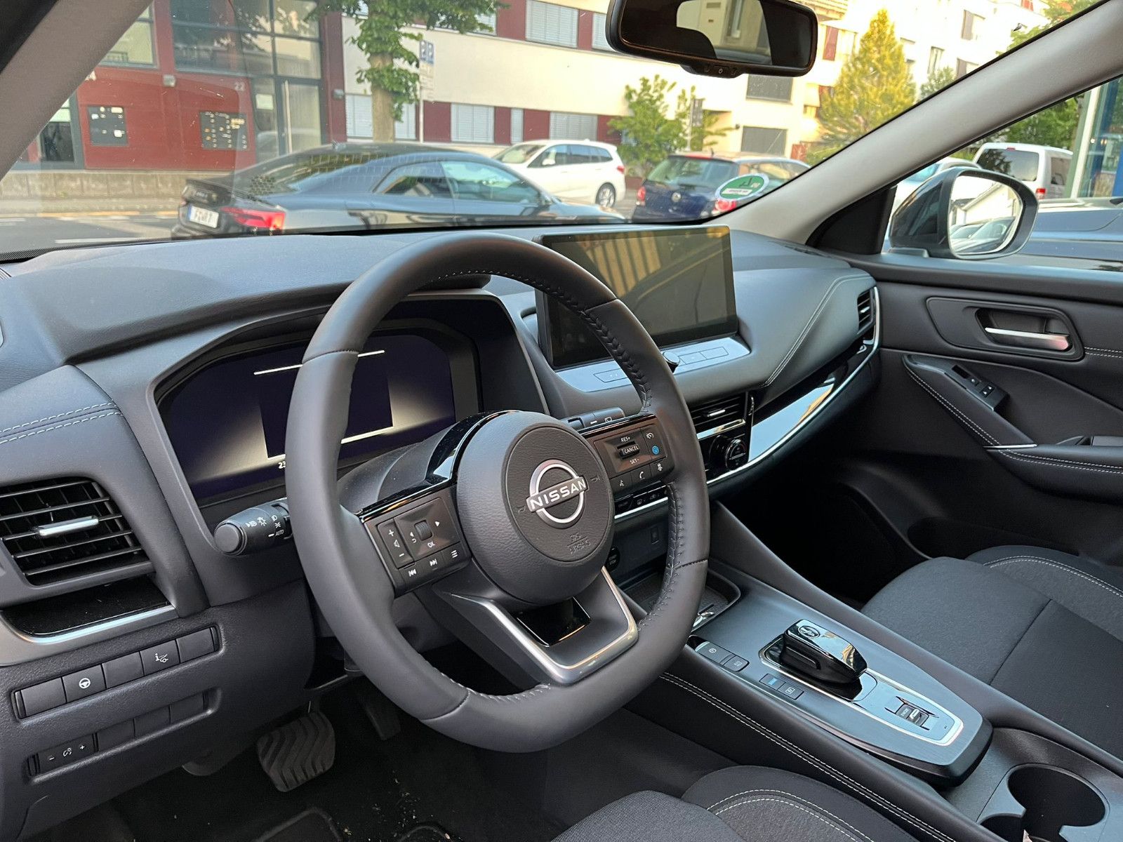 Fahrzeugabbildung Nissan Qashqai Black Editon e-Power*PANO*GARANTIE*RFK