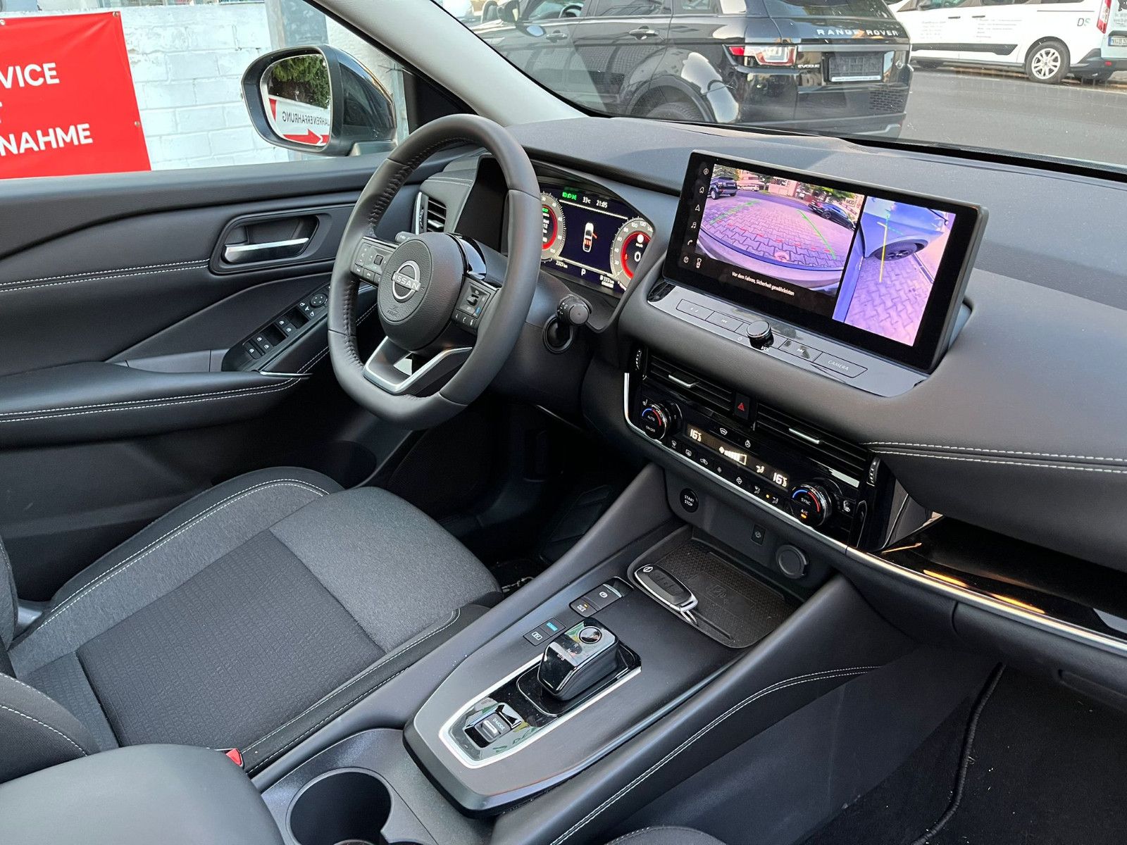Fahrzeugabbildung Nissan Qashqai Black Editon e-Power*PANO*GARANTIE*RFK