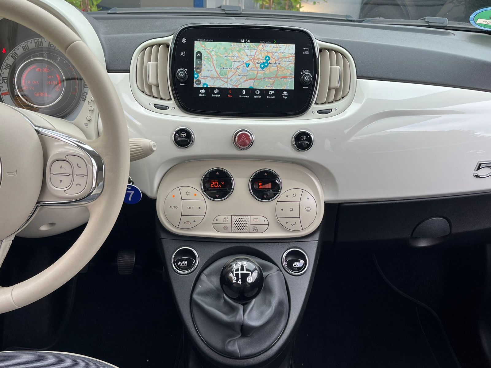 Fahrzeugabbildung Fiat 500C*NAVI*APPLECARPLAY*