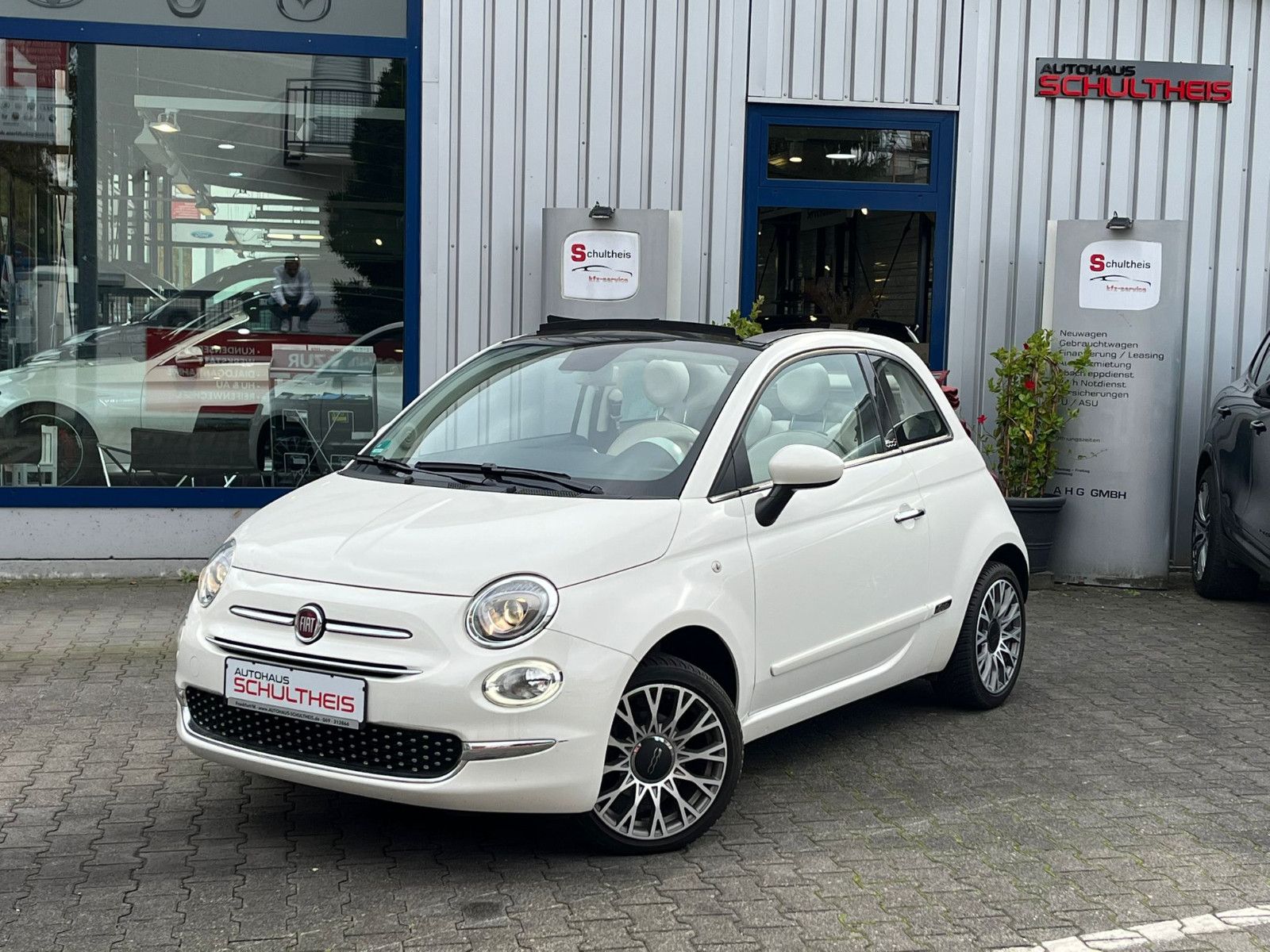 Fahrzeugabbildung Fiat 500C*NAVI*APPLECARPLAY*