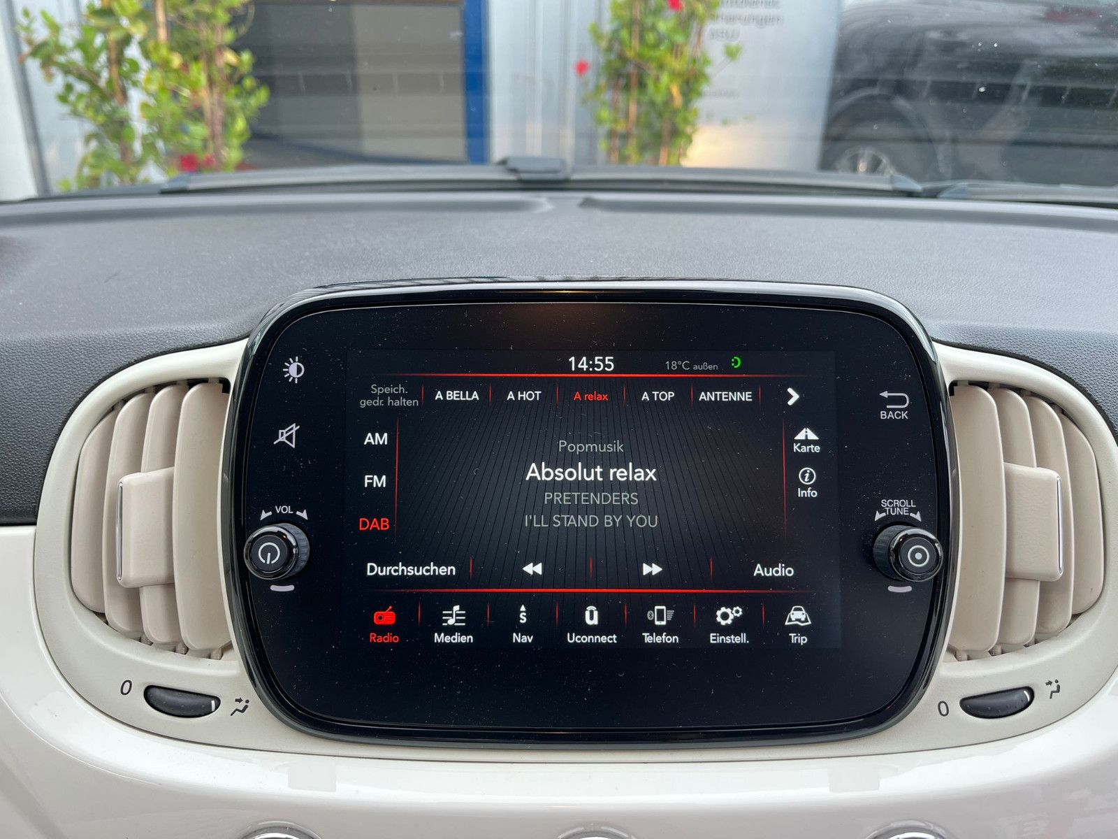 Fahrzeugabbildung Fiat 500C*NAVI*APPLECARPLAY*