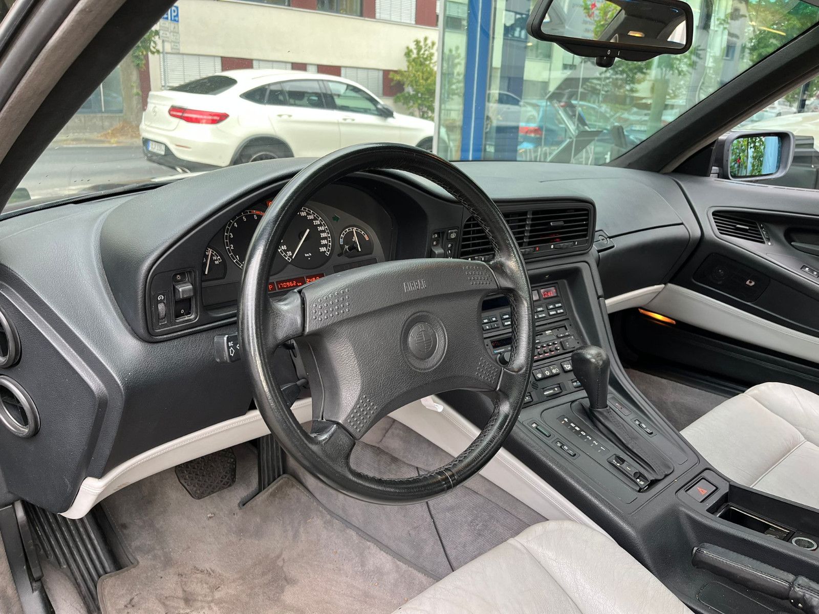 Fahrzeugabbildung BMW 850i*H-KENNZEICHEN*KLIMA*LEDER*