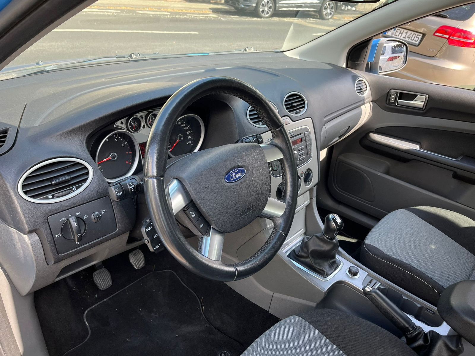 Fahrzeugabbildung Ford Focus Turnier Style + KlIMA