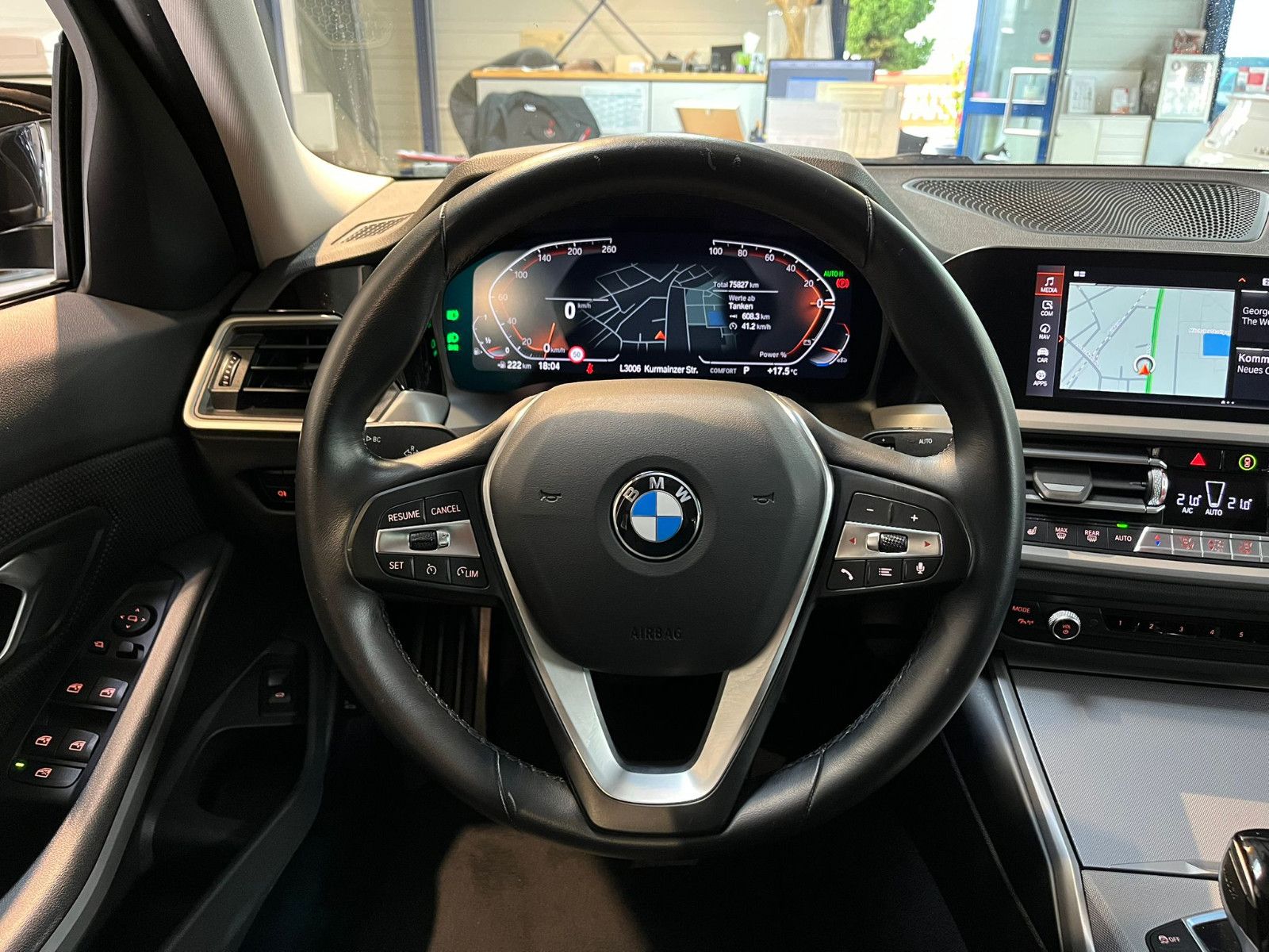 Fahrzeugabbildung BMW 318 i Advantage |Automatik|ServiceVertrag|Faceli