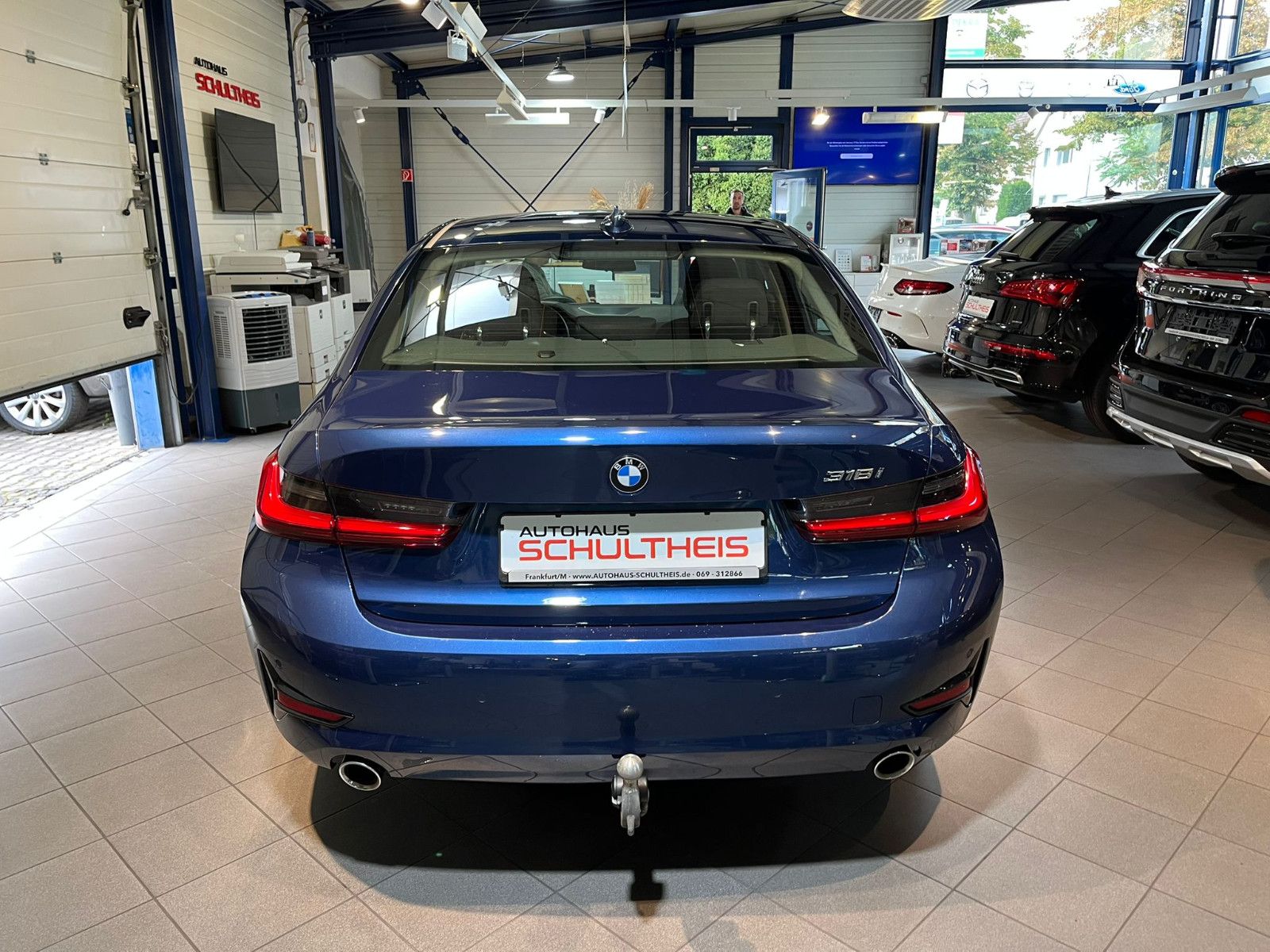 Fahrzeugabbildung BMW 318 i Advantage |Automatik|ServiceVertrag|Faceli