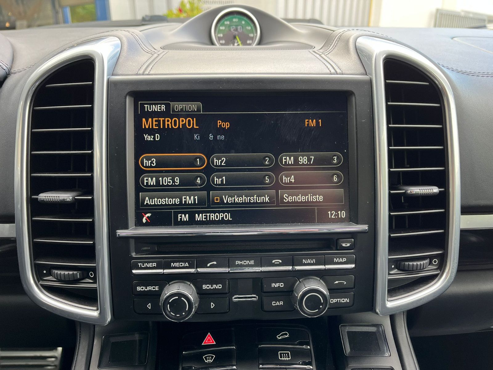 Fahrzeugabbildung Porsche Cayenne S E-Hybrid*18WEGE*NAVI*RFK*BOSE