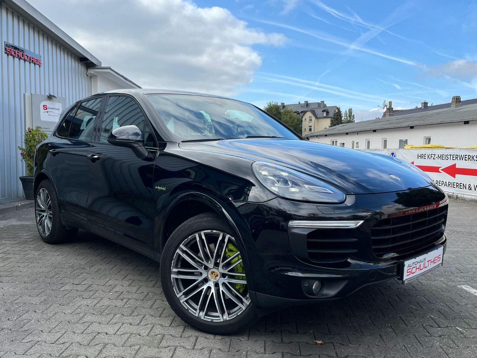 Fahrzeugabbildung Porsche Cayenne S E-Hybrid*18WEGE*NAVI*RFK*BOSE