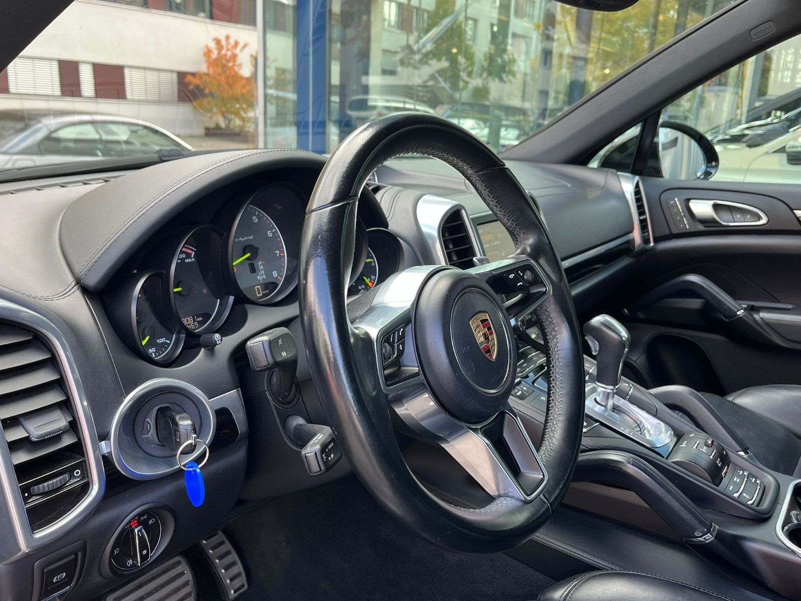 Fahrzeugabbildung Porsche Cayenne S E-Hybrid*18WEGE*NAVI*RFK*BOSE