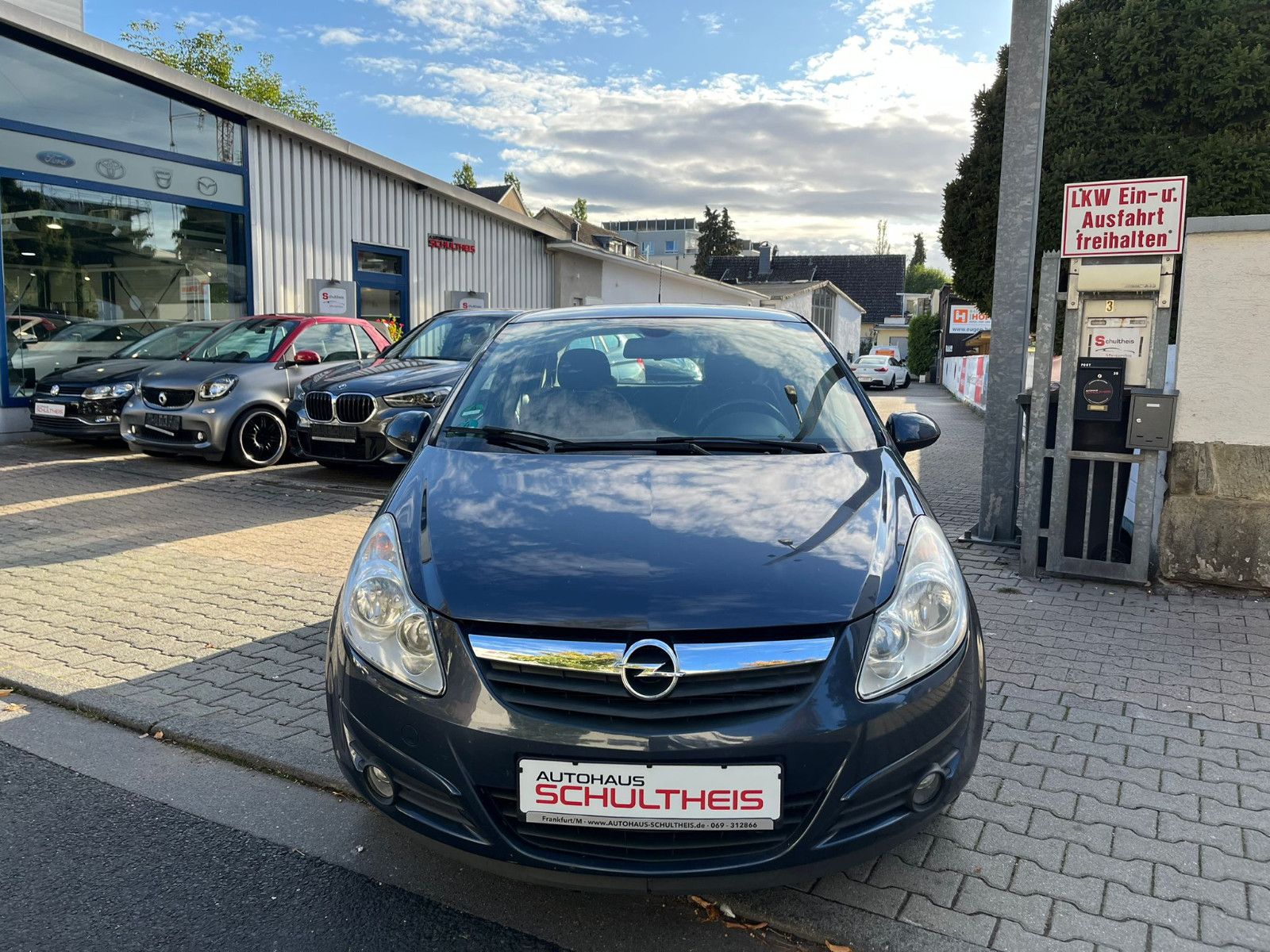 Fahrzeugabbildung Opel Corsa 1.2 PDC*KLIMA*SITZHEIZUNG*