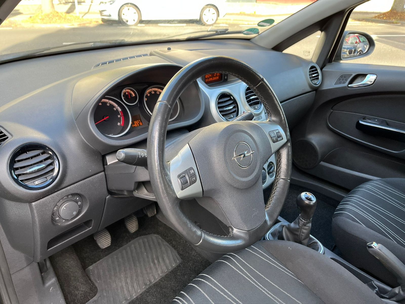 Fahrzeugabbildung Opel Corsa 1.2 PDC*KLIMA*SITZHEIZUNG*