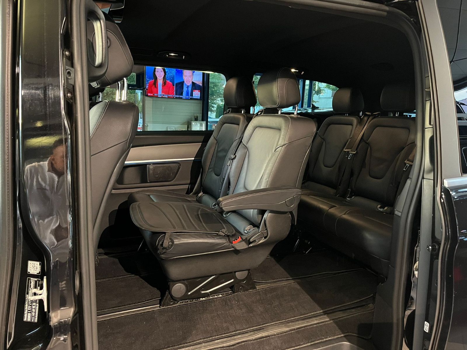 Fahrzeugabbildung Mercedes-Benz V 250 CDI AVANTGARDE EDITON*8SITZER