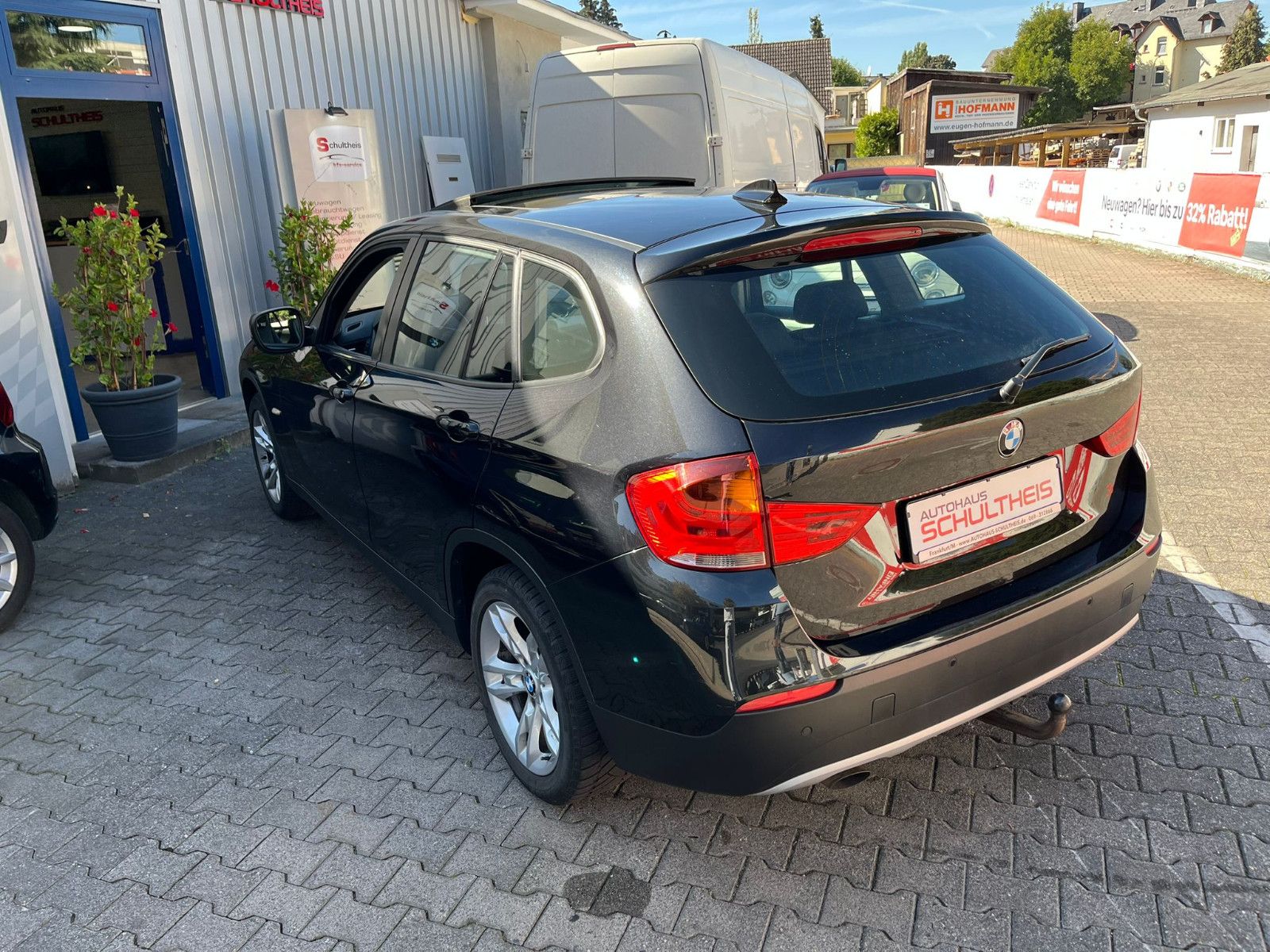 Fahrzeugabbildung BMW X1 18 d sDrive*PANO*LEDER*NAVI*AHK