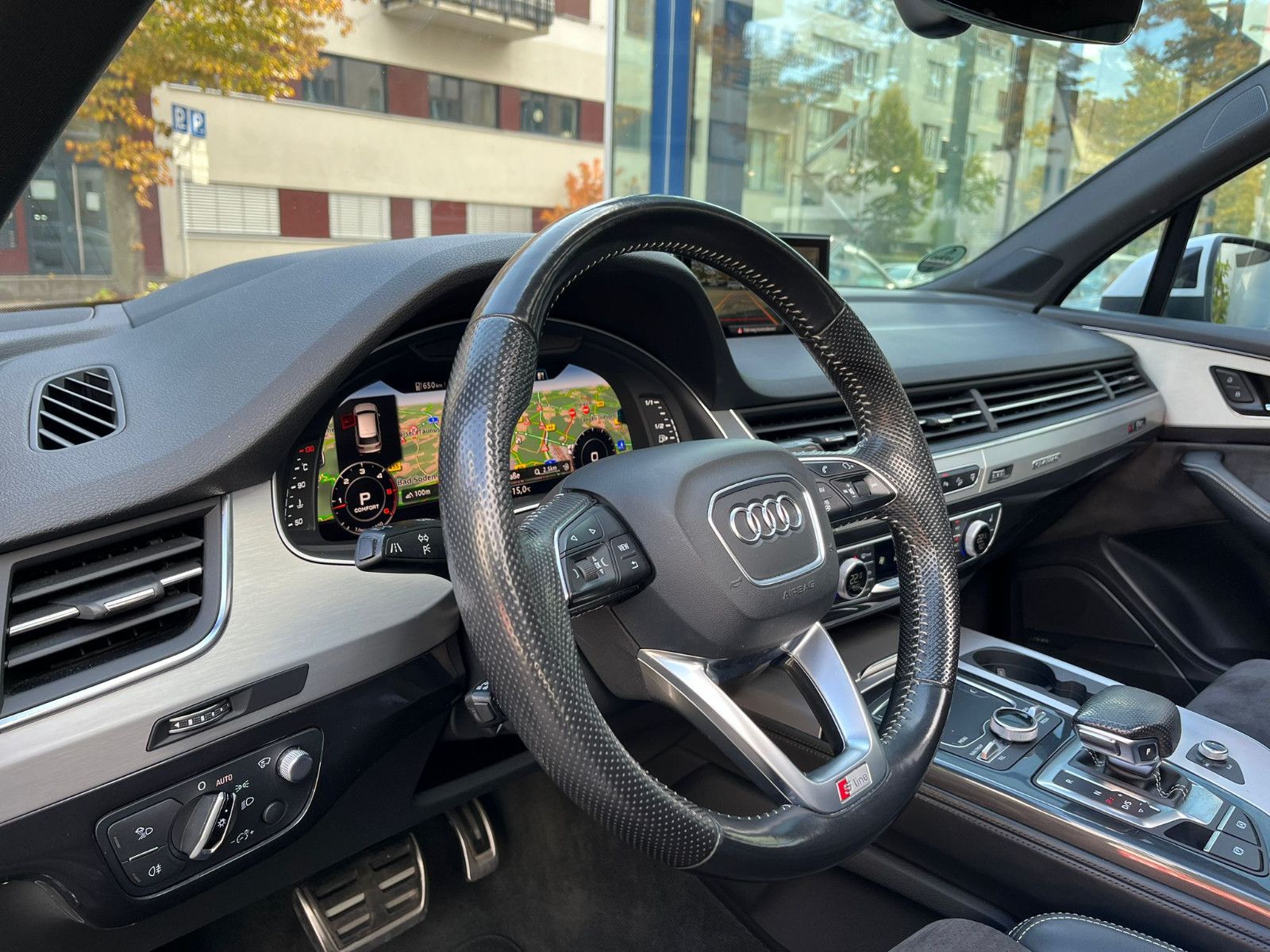 Fahrzeugabbildung Audi Q7 3.0 TDI quattro|3xS-LINE|PANO|360°|LED|7-Sitz