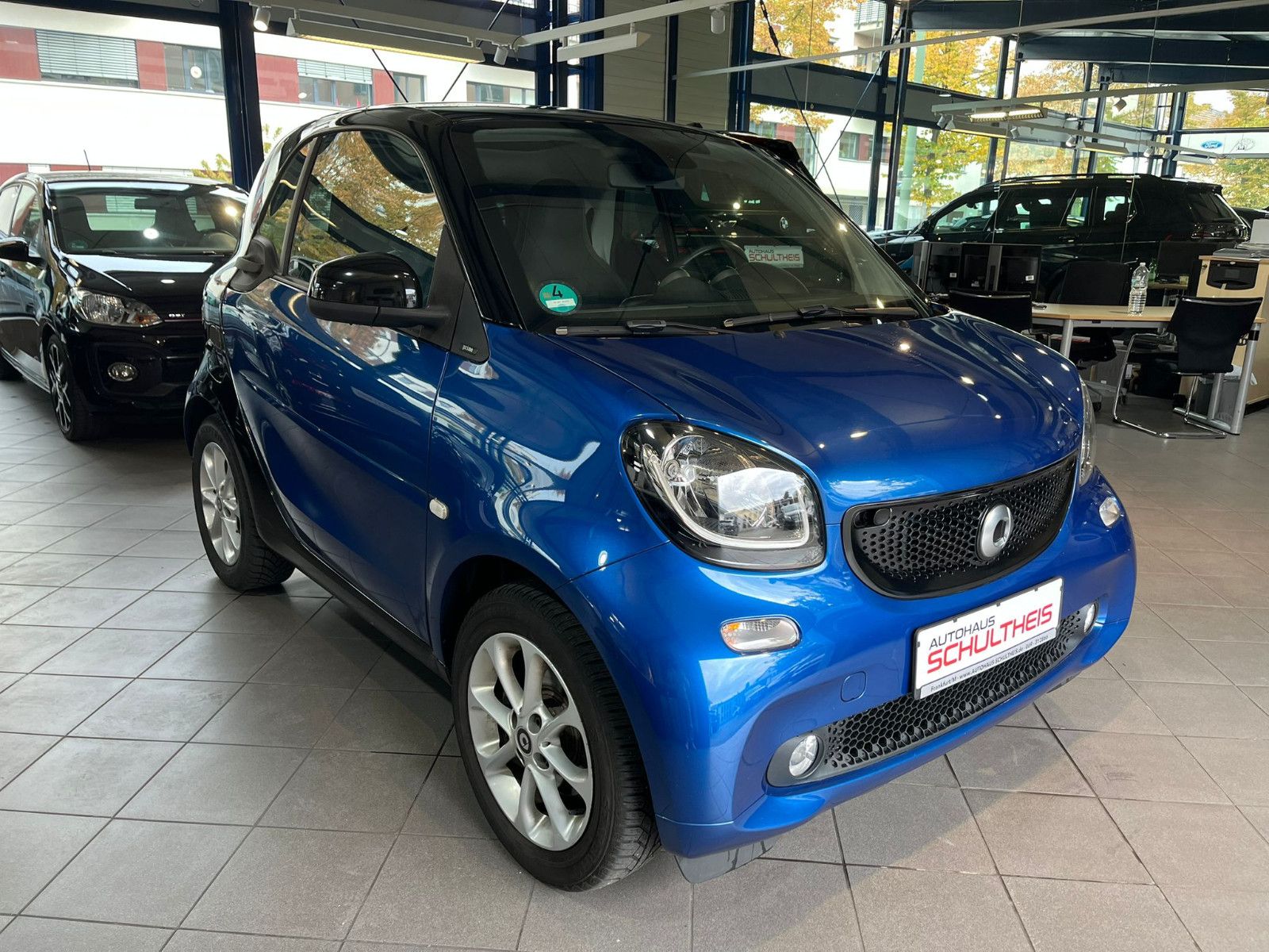 Smart ForTwo coupe Basis 90PS*NAVI*SHZ*KLIMA*PANO
