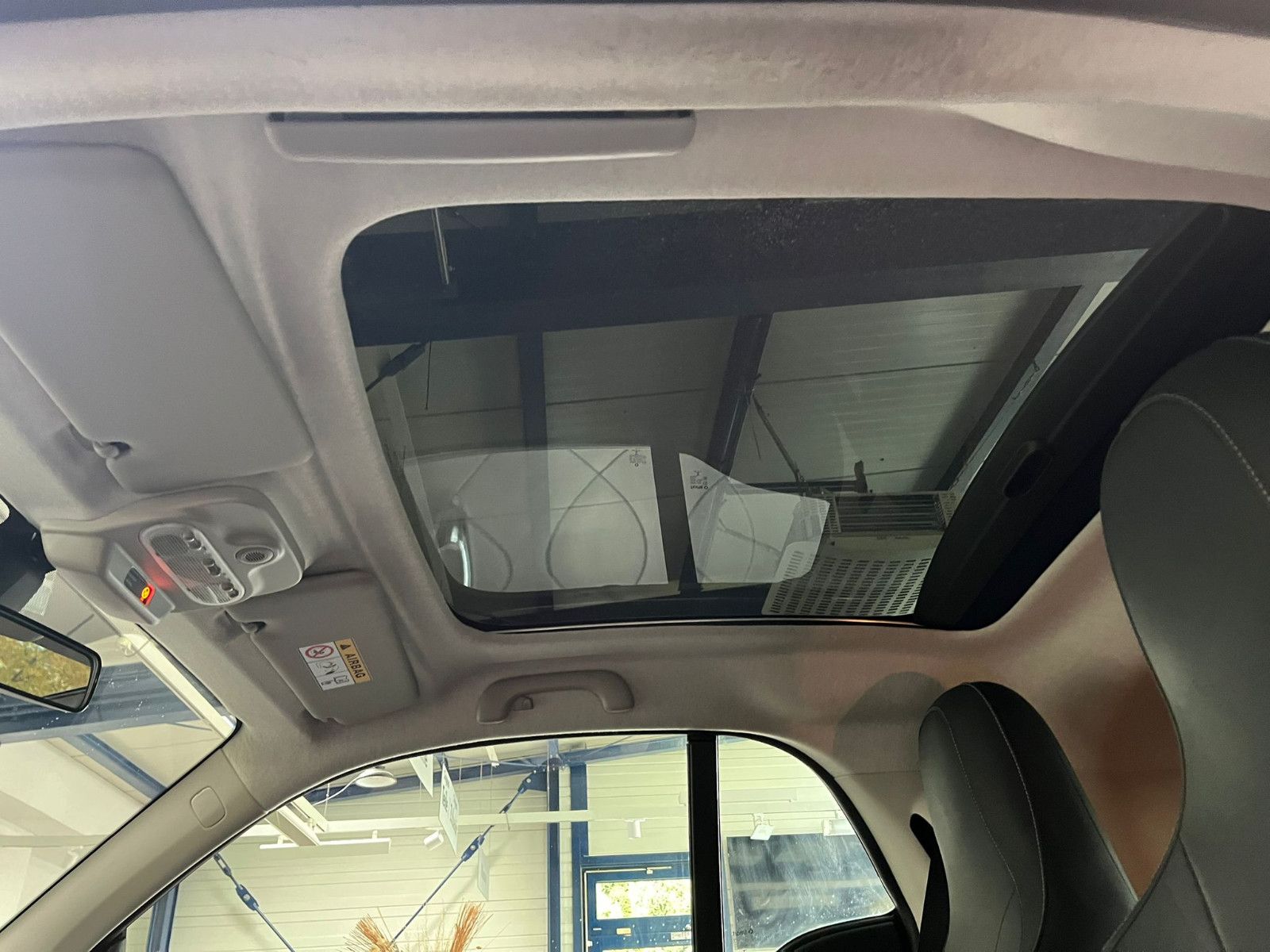 Fahrzeugabbildung Smart ForTwo coupe Basis 90PS*NAVI*SHZ*KLIMA*PANO