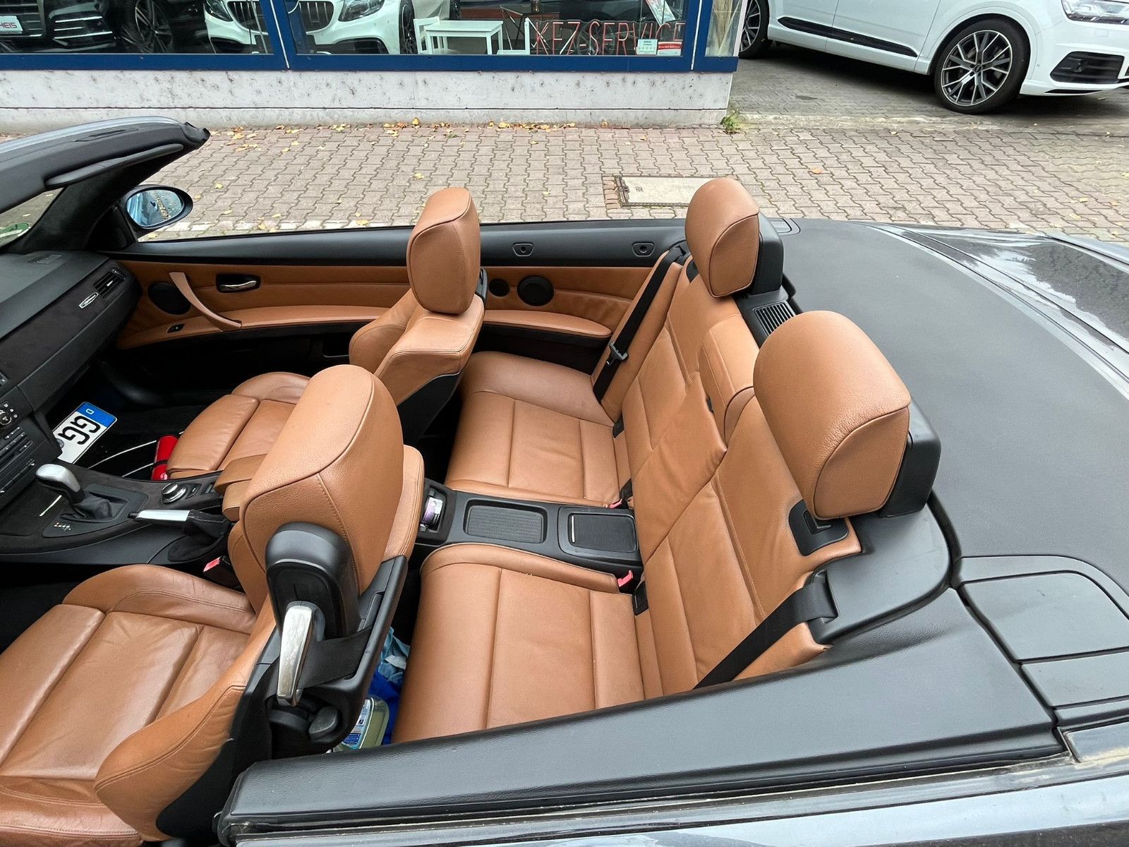 Fahrzeugabbildung BMW 335I Cabrio M-PAKET*LEDER*NAVI*MOTORSCHADEN
