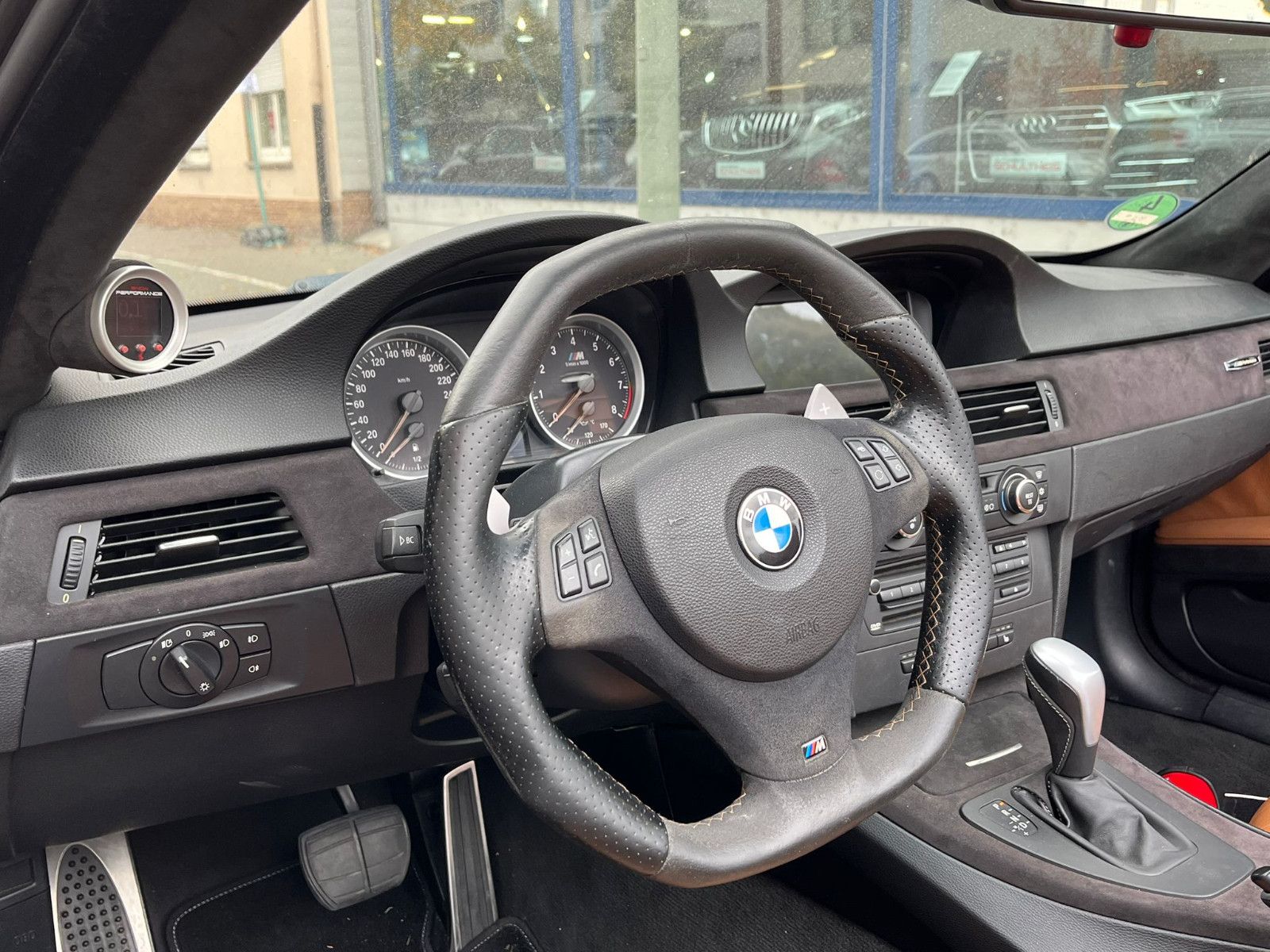 Fahrzeugabbildung BMW 335I Cabrio M-PAKET*LEDER*NAVI*MOTORSCHADEN