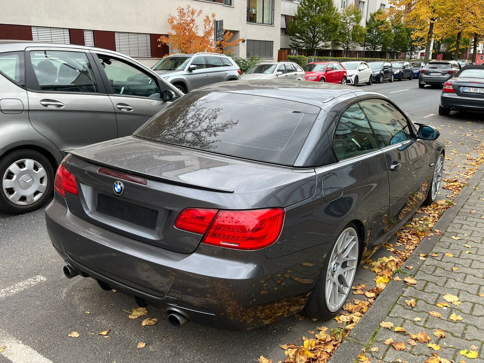 Fahrzeugabbildung BMW 335I Cabrio M-PAKET*LEDER*NAVI*MOTORSCHADEN