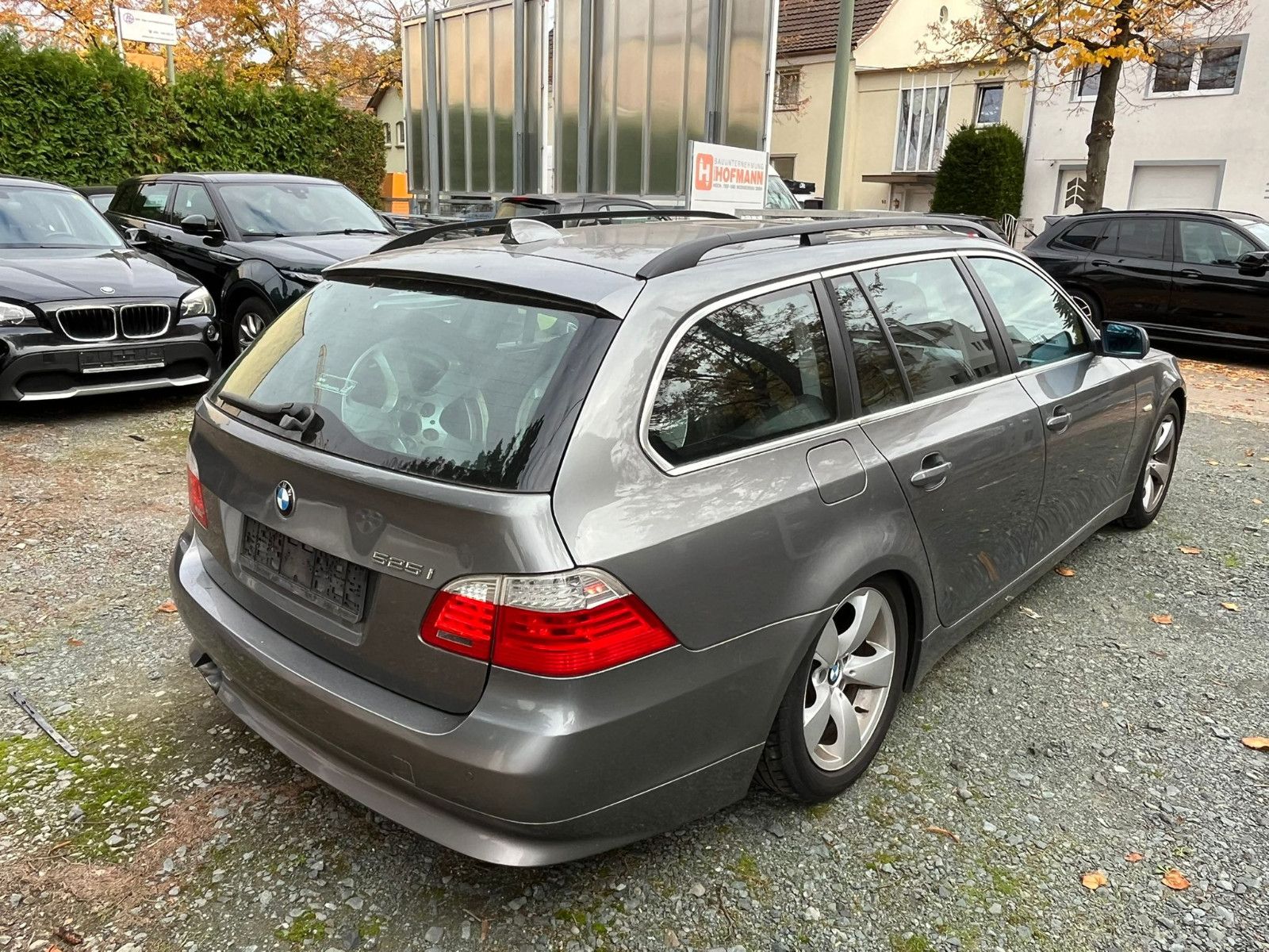Fahrzeugabbildung BMW 525I Touring *PANO*NAVI*SHZ*