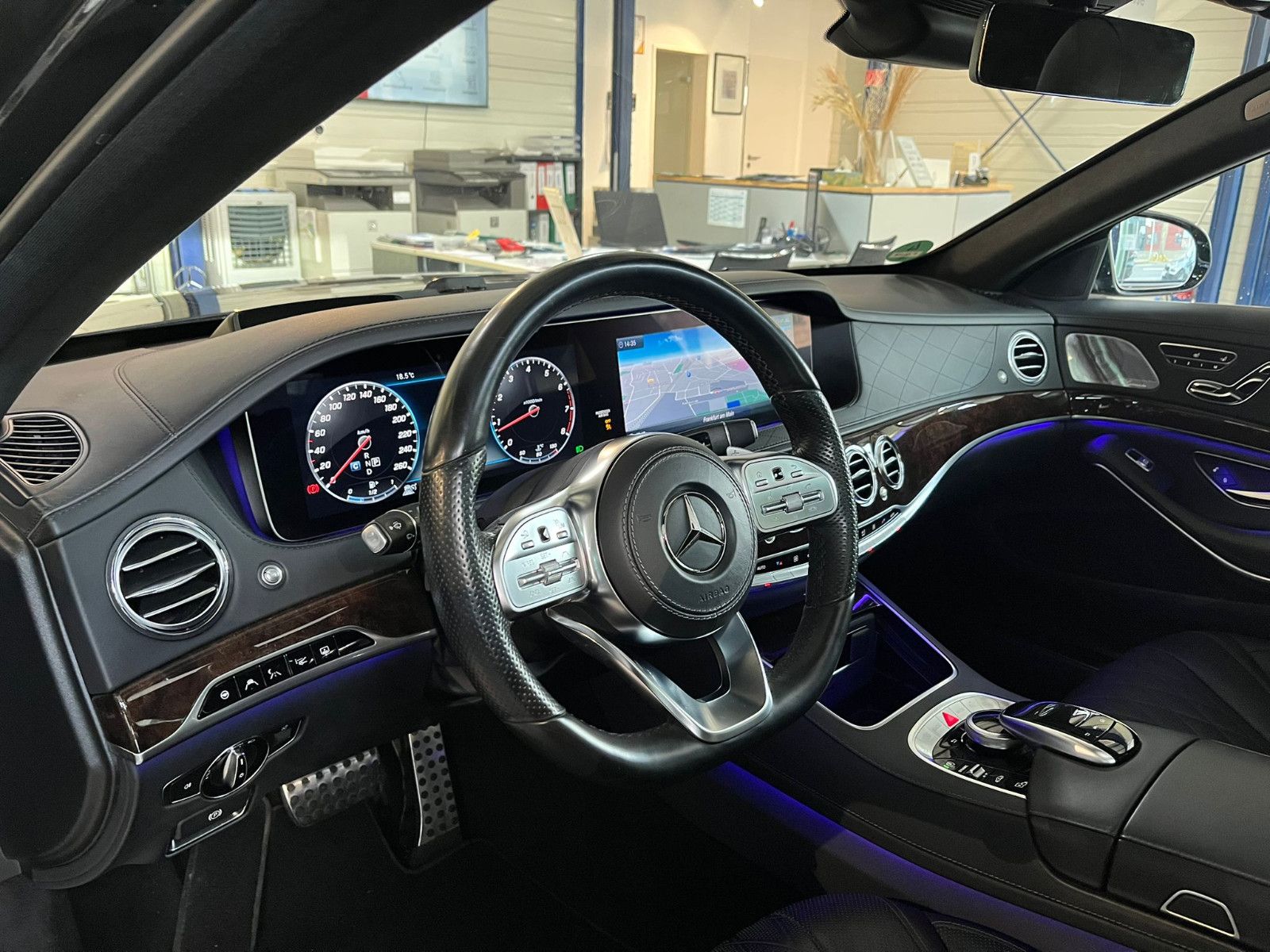 Fahrzeugabbildung Mercedes-Benz S 560 4Matic L*PANO*360*SOFTCLOSE*NIGHT*