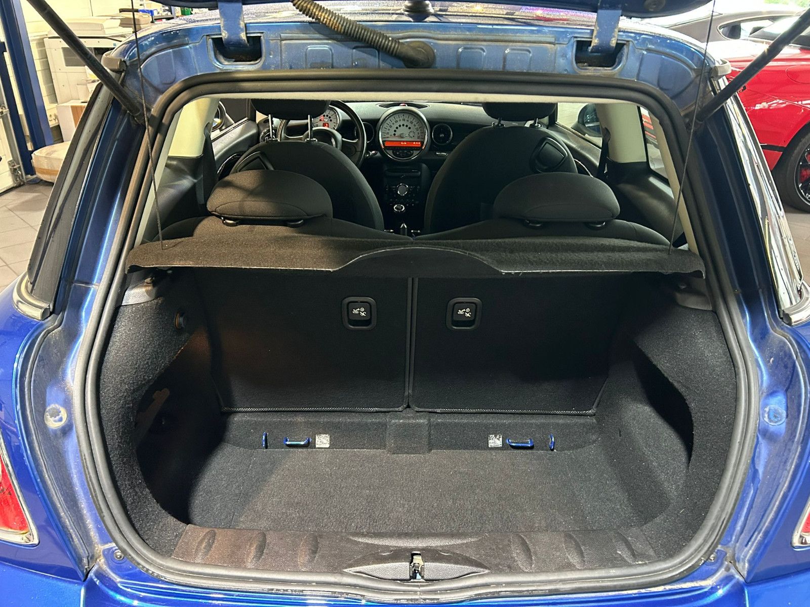 Fahrzeugabbildung MINI Mini Cooper*KLIMAAUT*AUX*BC*