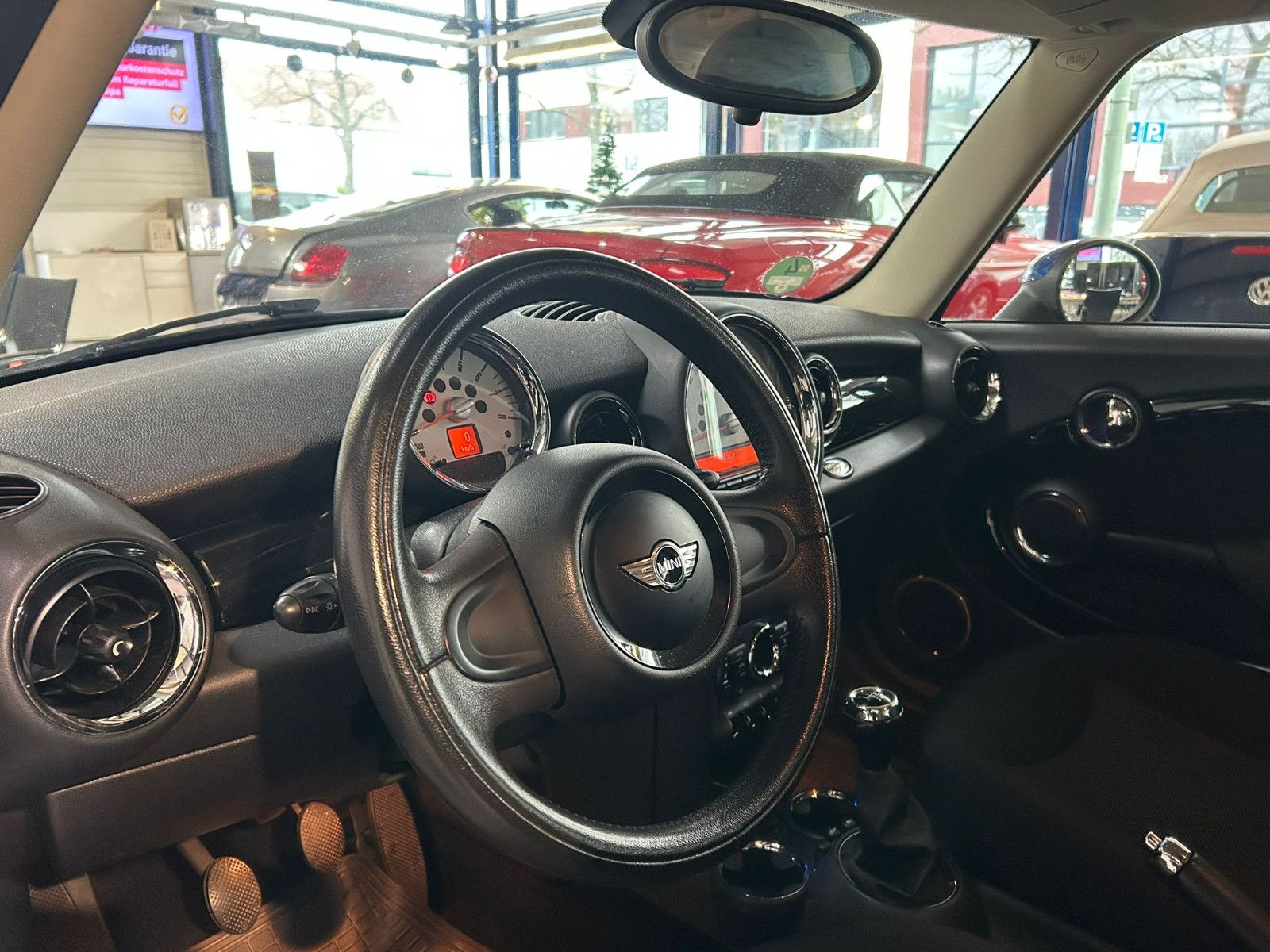 Fahrzeugabbildung MINI Mini Cooper*KLIMAAUT*AUX*BC*