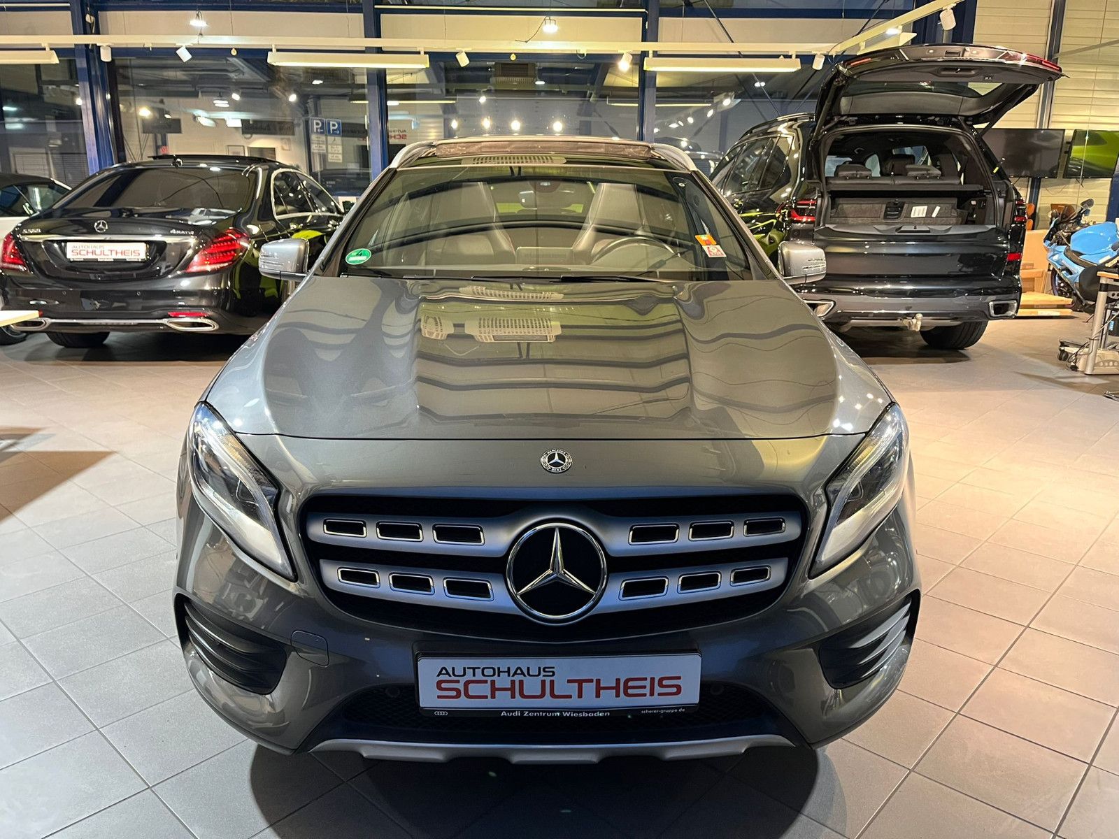 Fahrzeugabbildung Mercedes-Benz GLA 200 AMG-PAKET*PANO*NAVI*LEDER*LED*