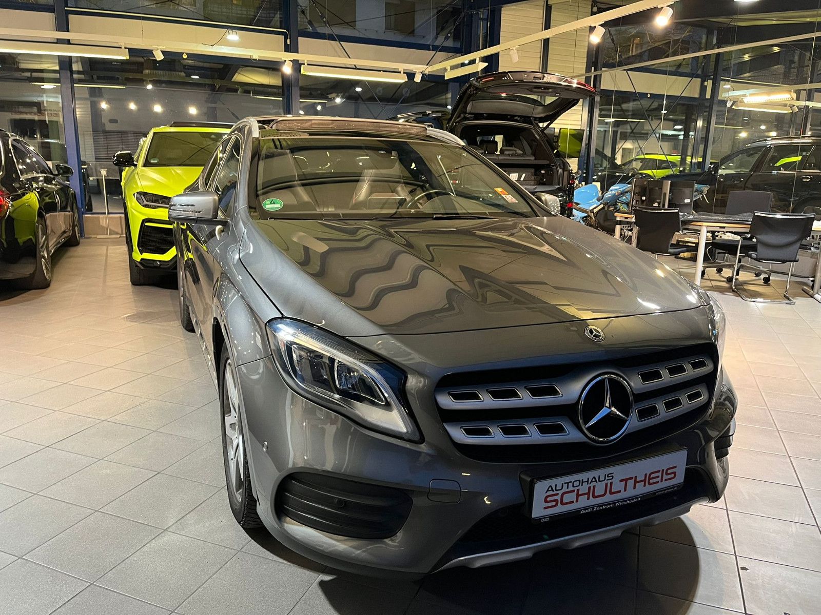 Fahrzeugabbildung Mercedes-Benz GLA 200 AMG-PAKET*PANO*NAVI*LEDER*LED*