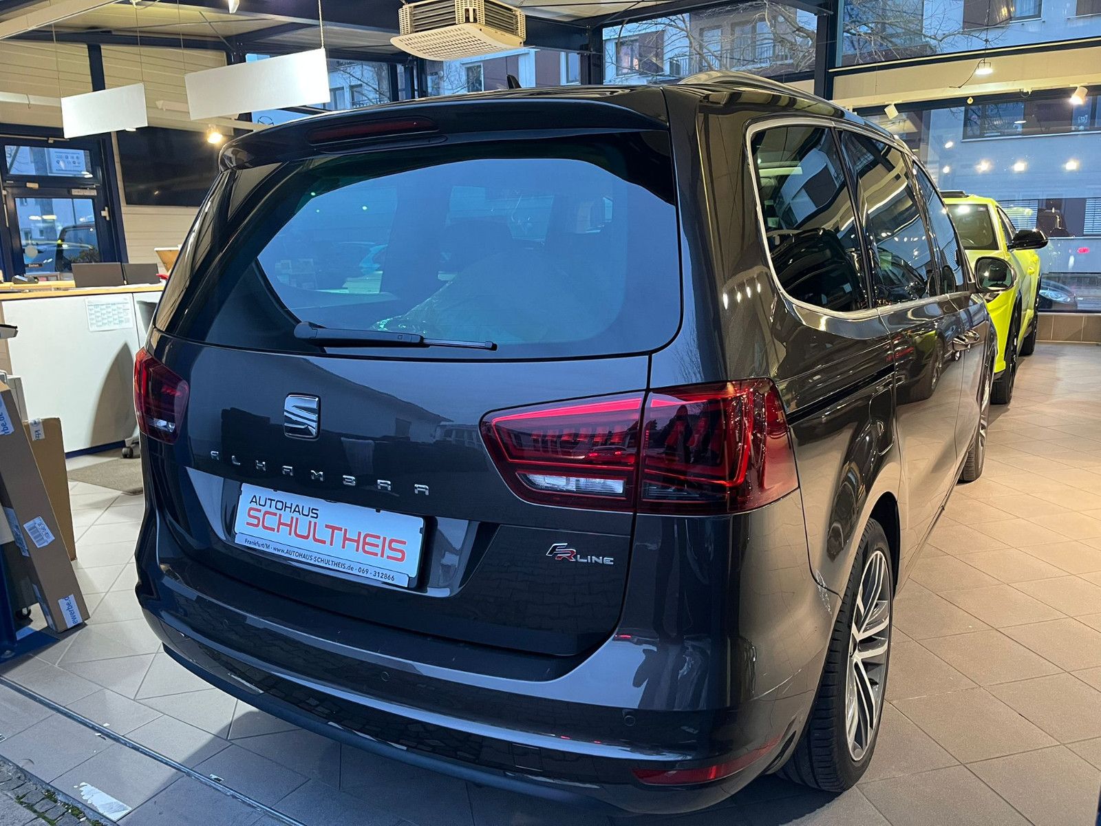 Fahrzeugabbildung SEAT FR-Line*AUT*7SITZE*PANO*MASSAGE*AHK*LED*RFK*