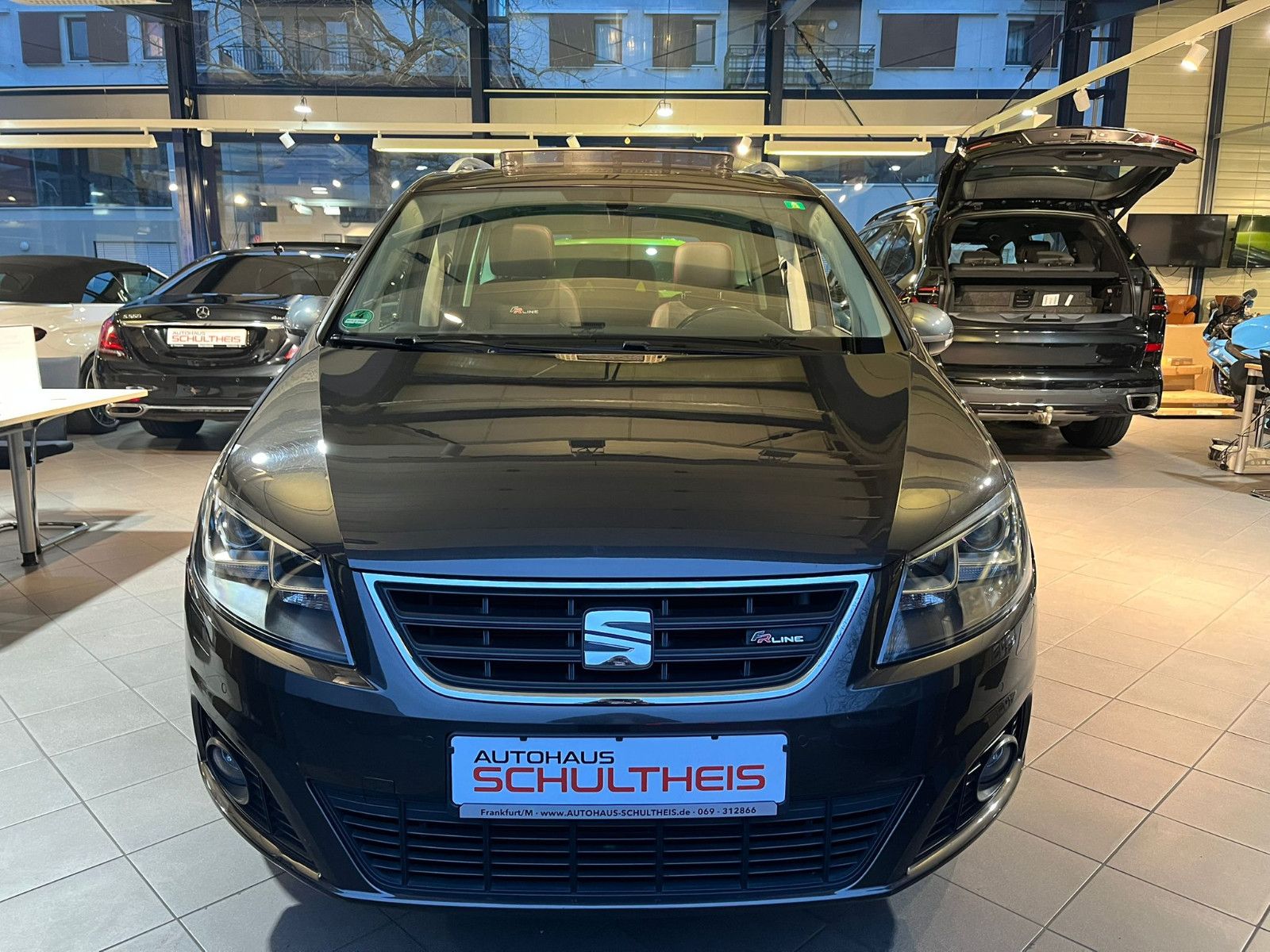 Fahrzeugabbildung SEAT FR-Line*AUT*7SITZE*PANO*MASSAGE*AHK*LED*RFK*