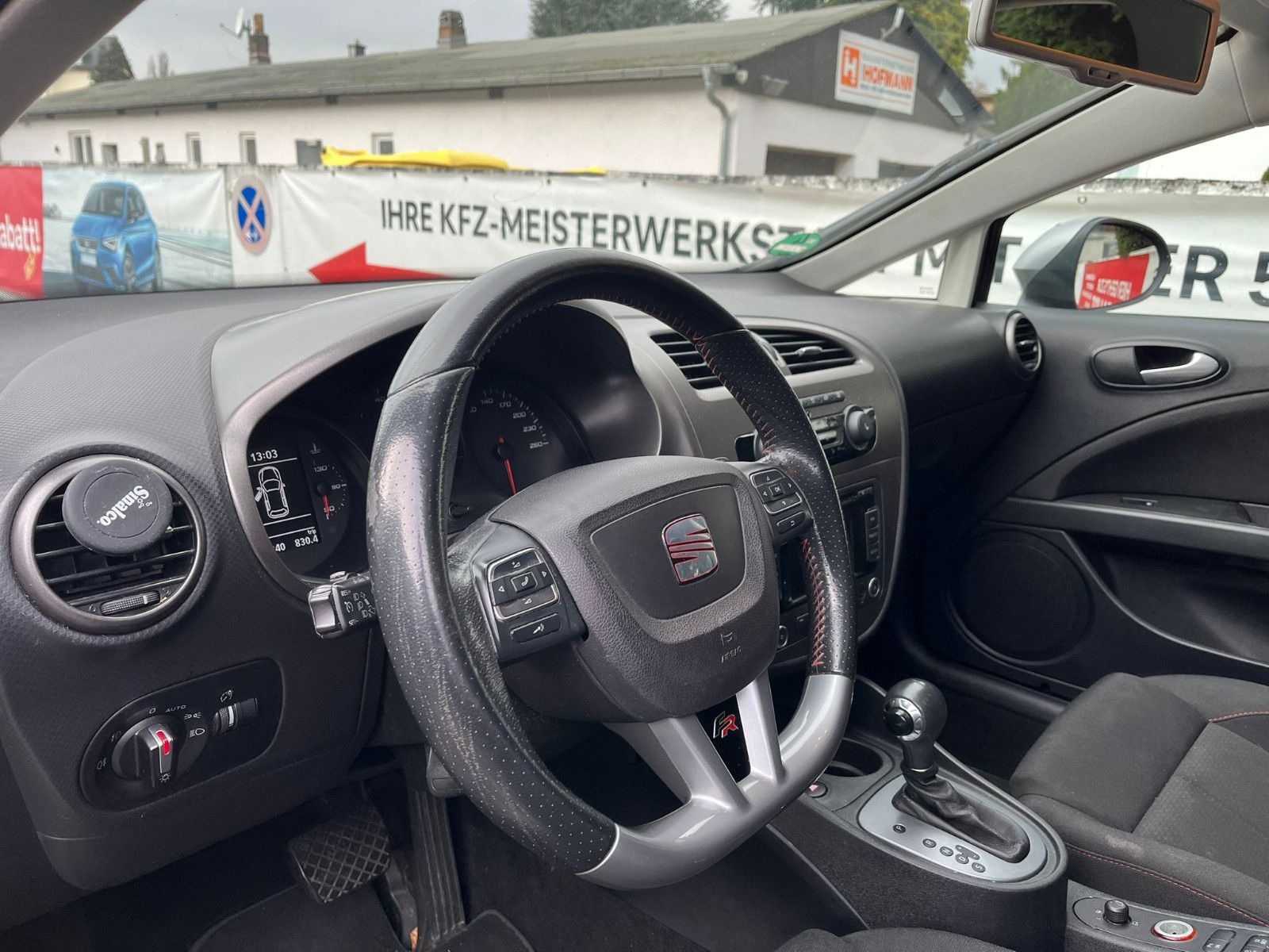 Fahrzeugabbildung SEAT Leon FR*GSD*NAVI*XENON*PDC