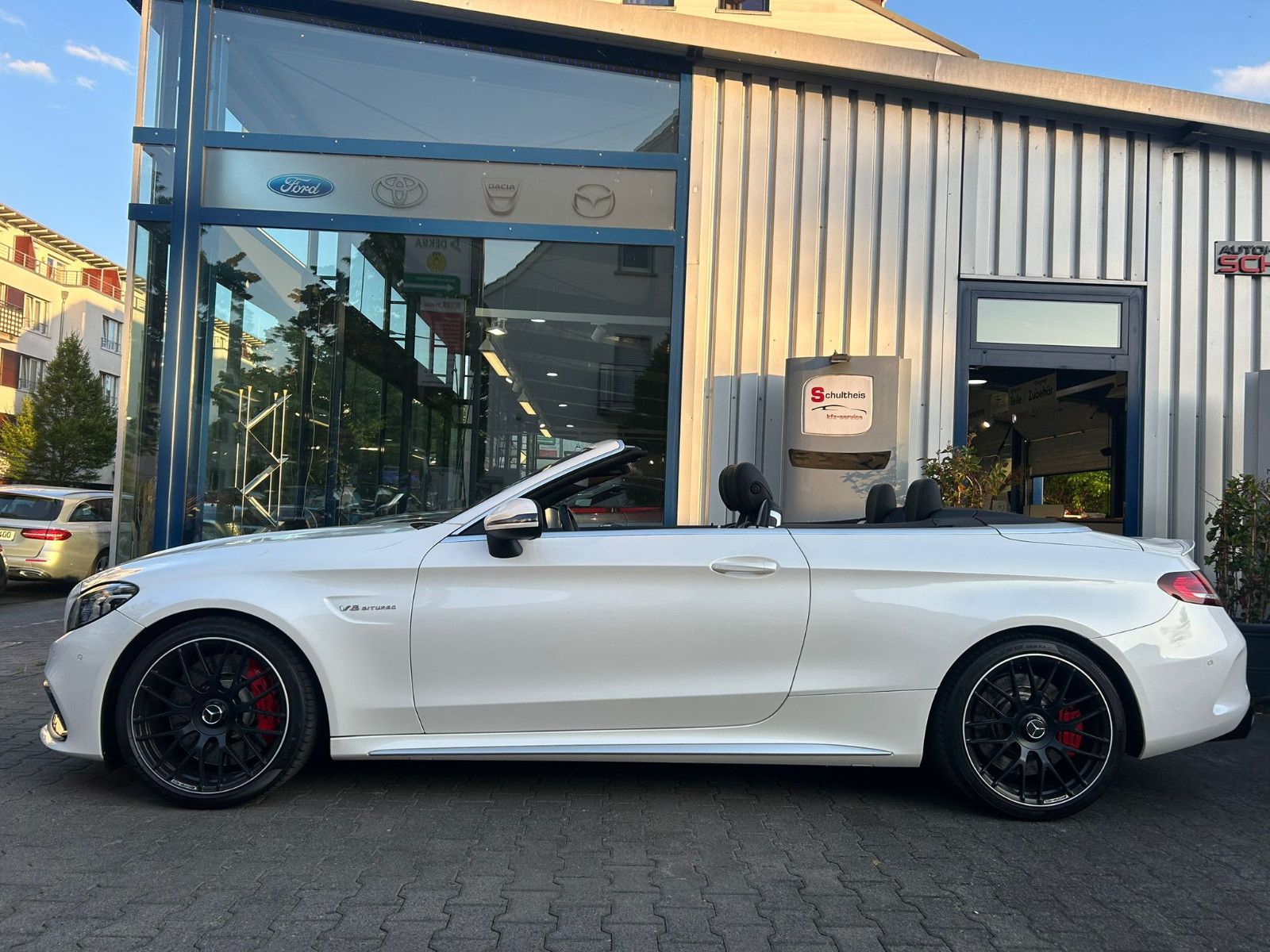 Fahrzeugabbildung Mercedes-Benz C 63 S AMG**JUNGE-STERNE*03/2026*RFK*BURMESTER*