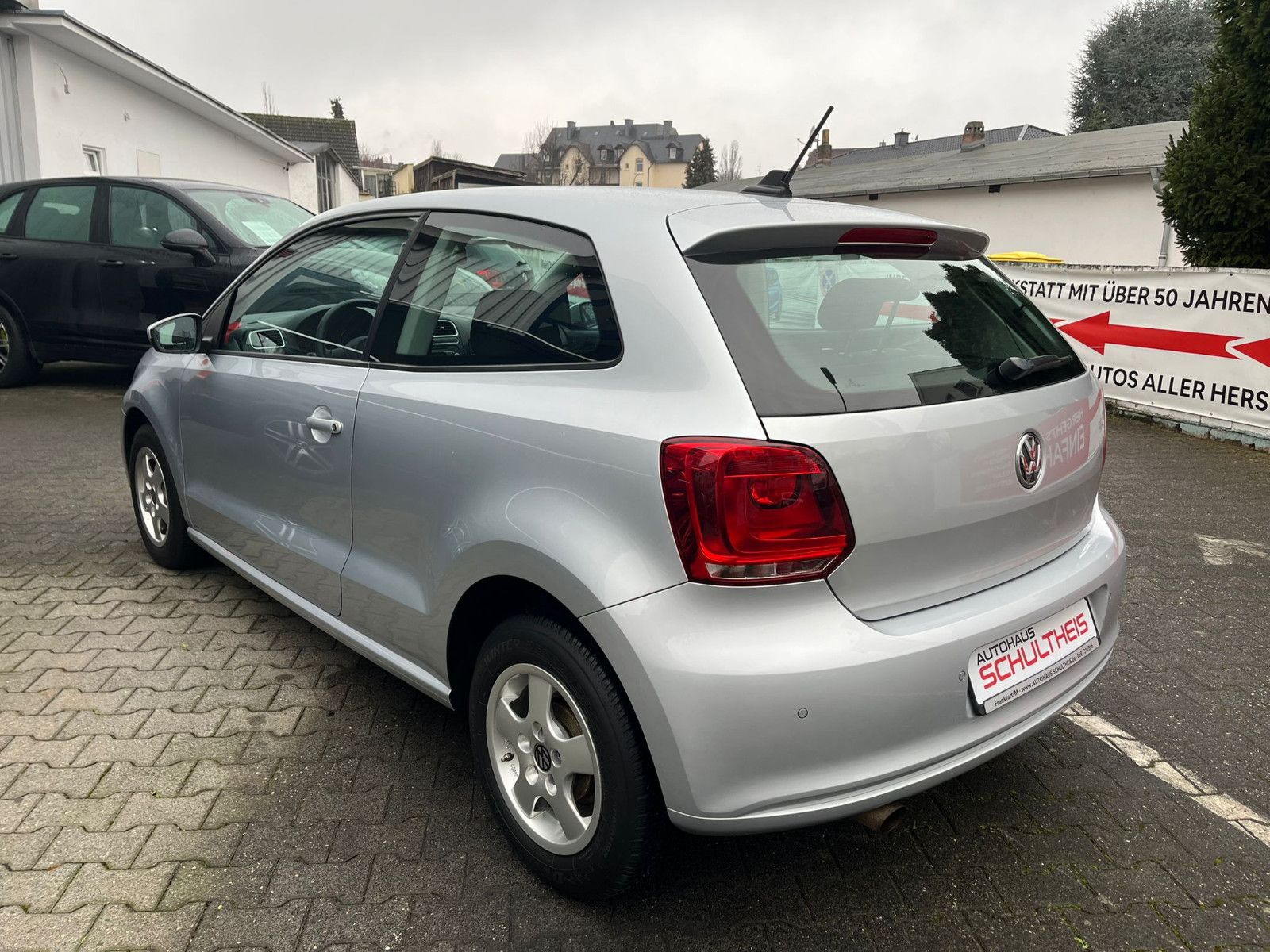 Fahrzeugabbildung Volkswagen Polo V DSG*SITZHEIZUNG*EINPARKHILFE*KLIMA