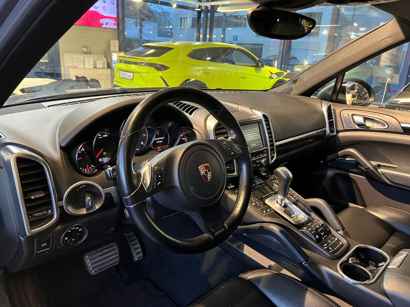 Fahrzeugabbildung Porsche Cayenne S*LEDER-SCHWARZ*GSD*STHZG*BOSE*RFK*AHK*
