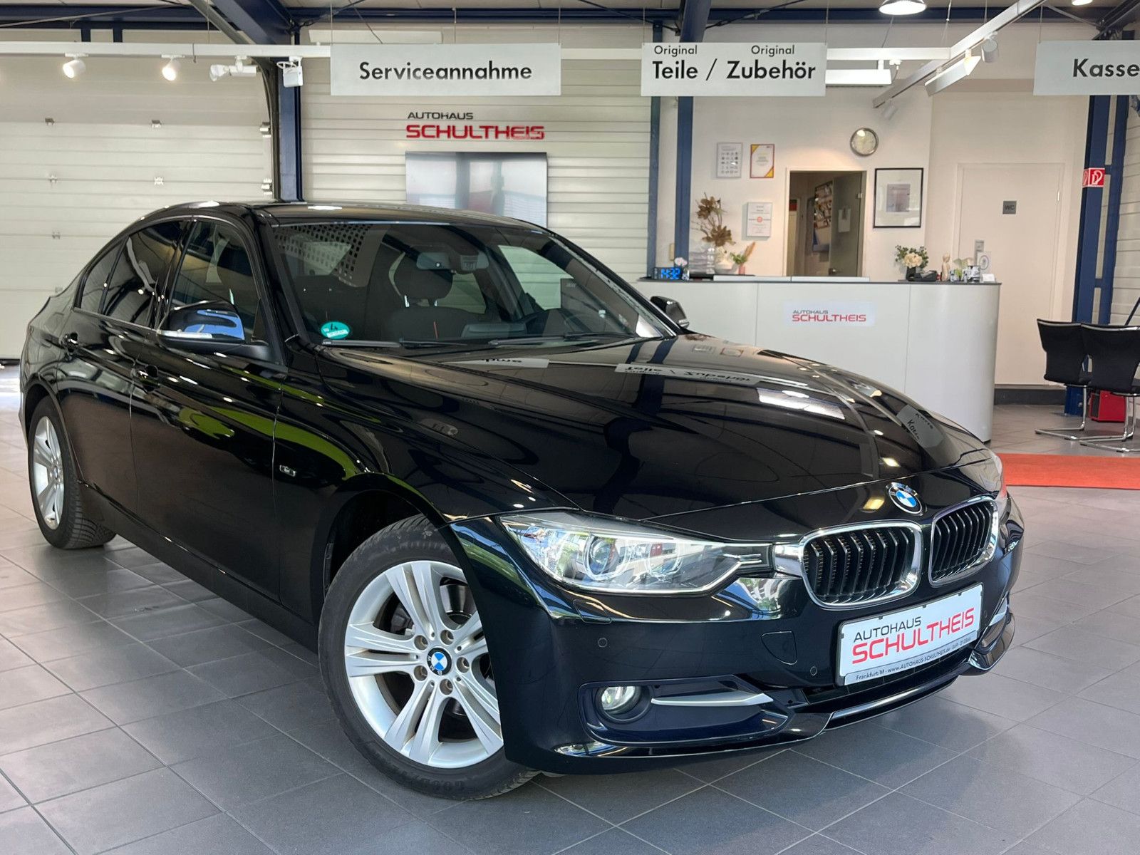 Fahrzeugabbildung BMW 320 d xDrive Limo*1.HAND*LED*NAVI*PDC*