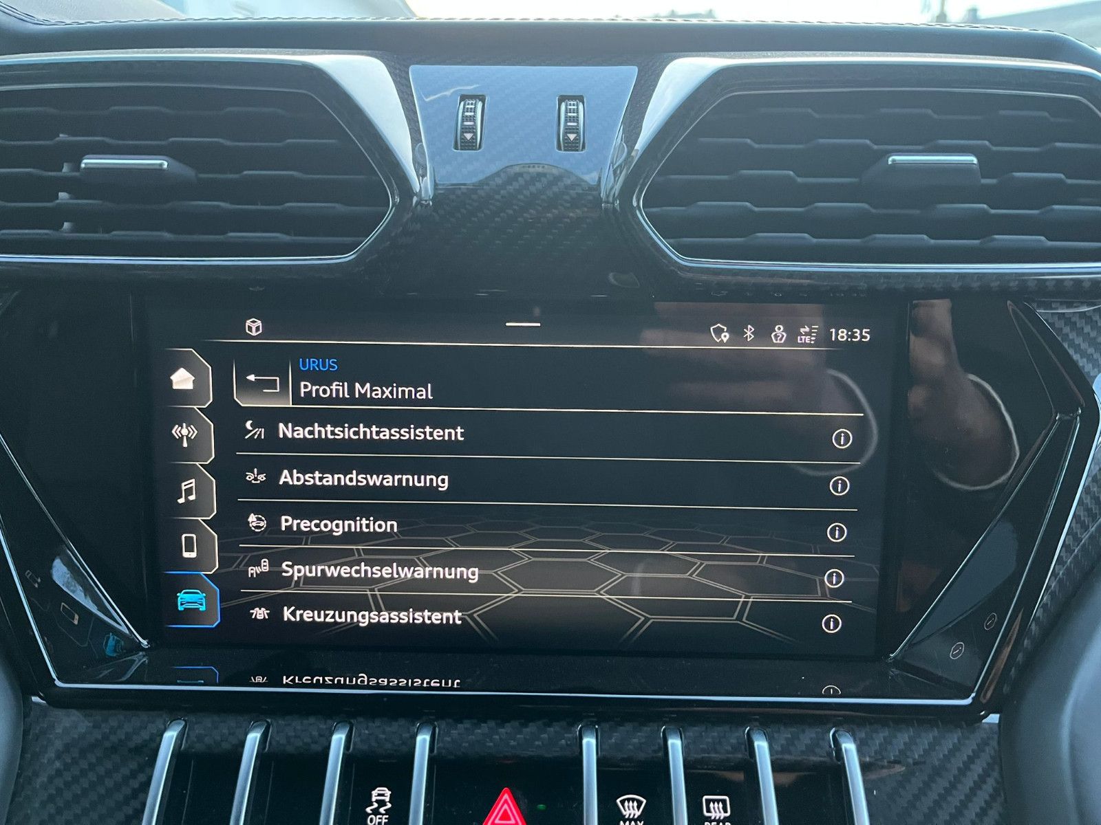 Fahrzeugabbildung Lamborghini Urus 4.0 V8 Autom.*VERDE SCANDAL*PANO*B&Q