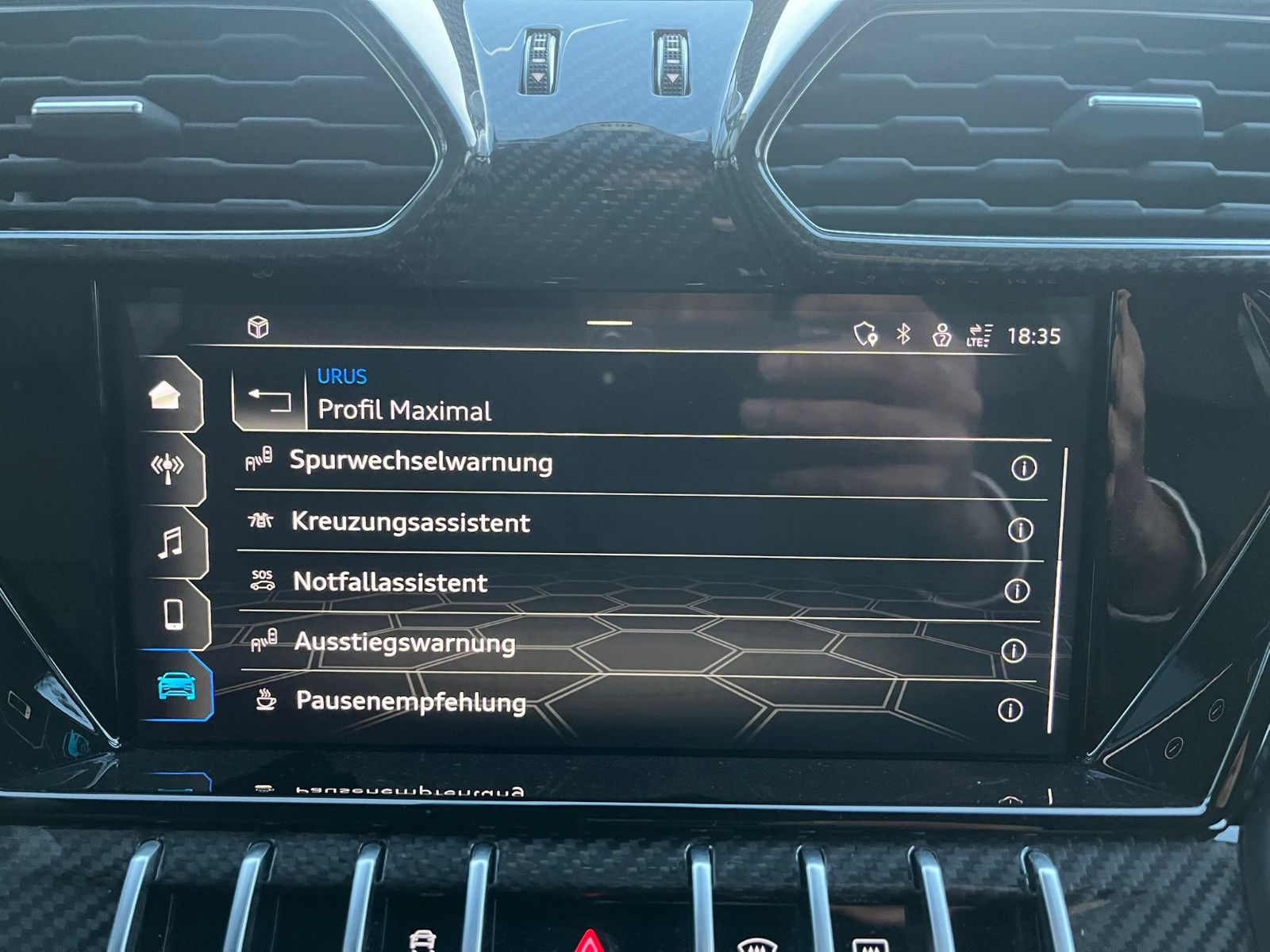 Fahrzeugabbildung Lamborghini Urus 4.0 V8 Autom.*VERDE SCANDAL*PANO*B&Q