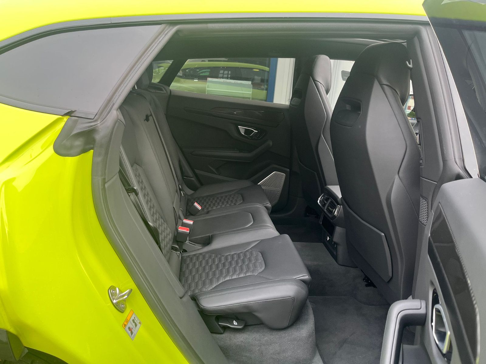 Fahrzeugabbildung Lamborghini Urus 4.0 V8 Autom.*VERDE SCANDAL*PANO*B&Q