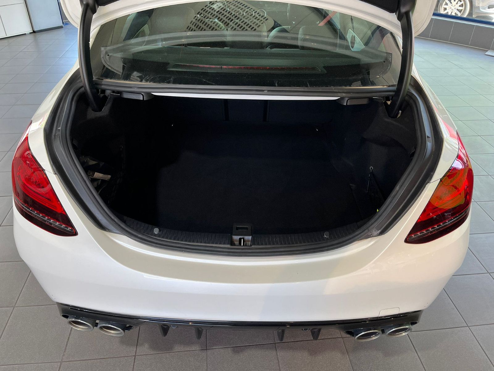 Fahrzeugabbildung Mercedes-Benz C 43 AMG 4Matic*PANO*ALCANTARA*RFK*